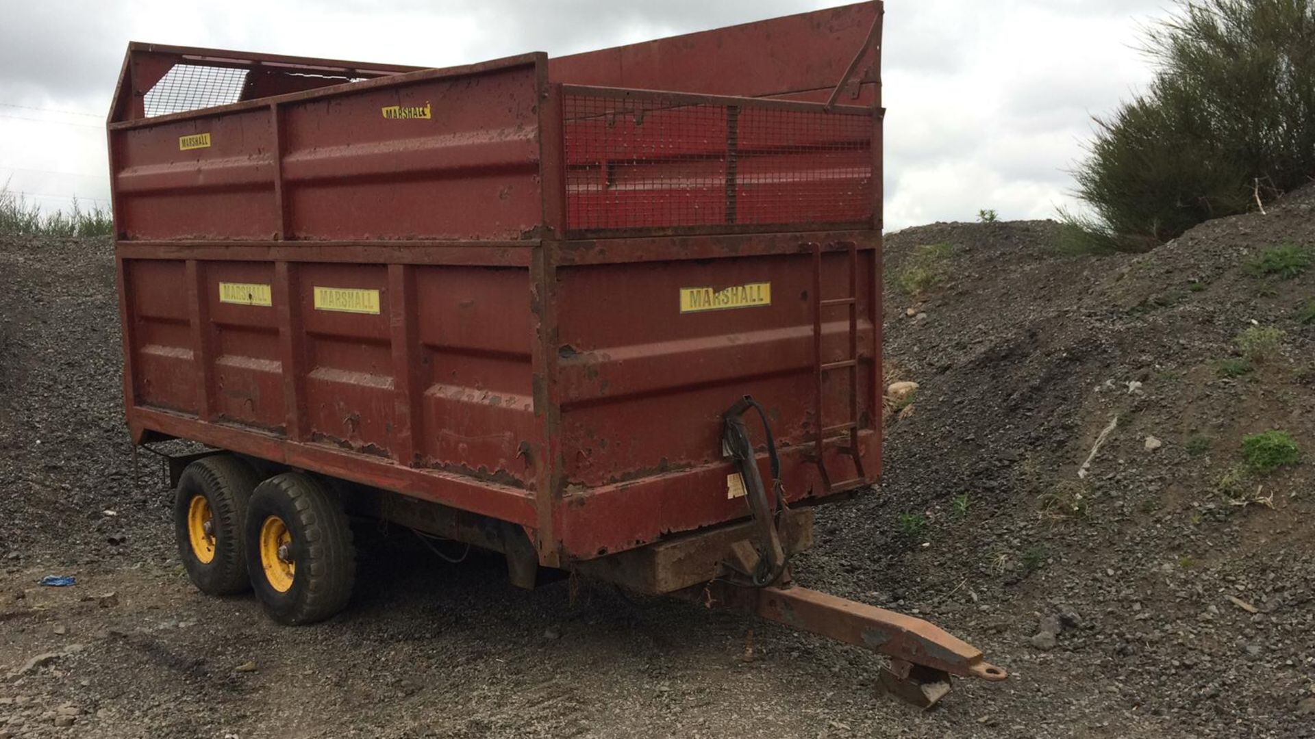 Marshal QM11 trailer with silage sides