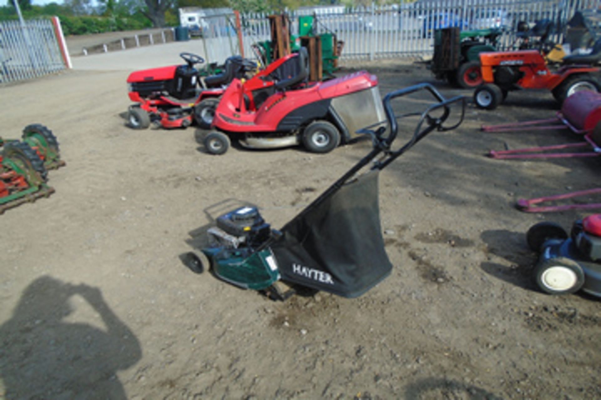 Hayter Harrier375 roller drive petrol mower, GWO