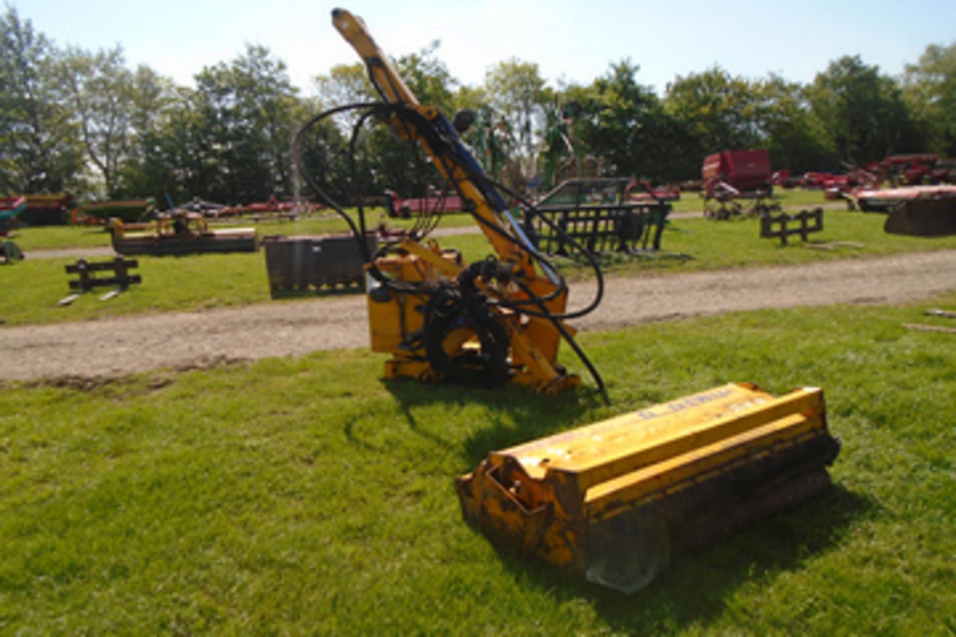 Bomford hedge trimmer for spares - Image 3 of 5