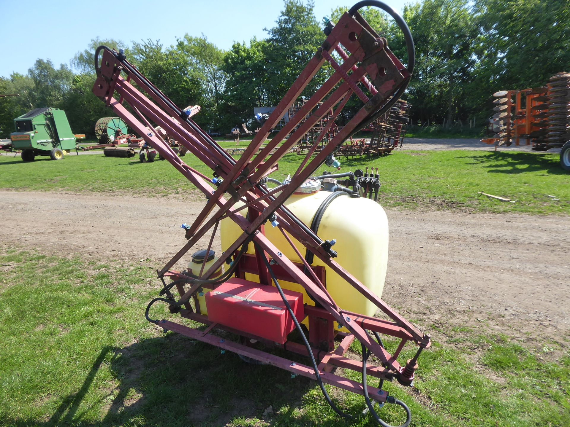 Hardi 400ltr crop sprayer - Image 2 of 4