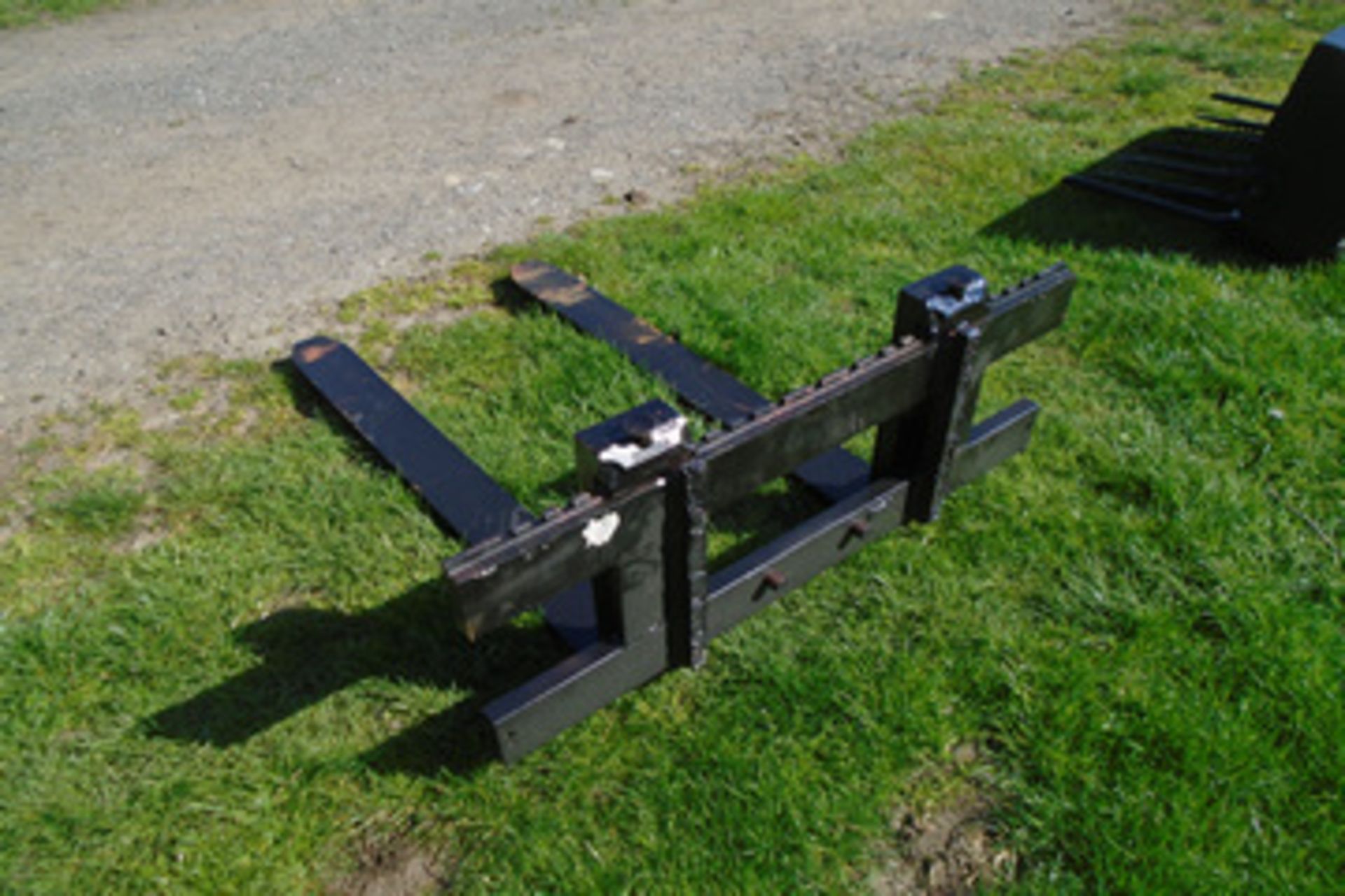 Pallet forks and backplate - Image 2 of 2