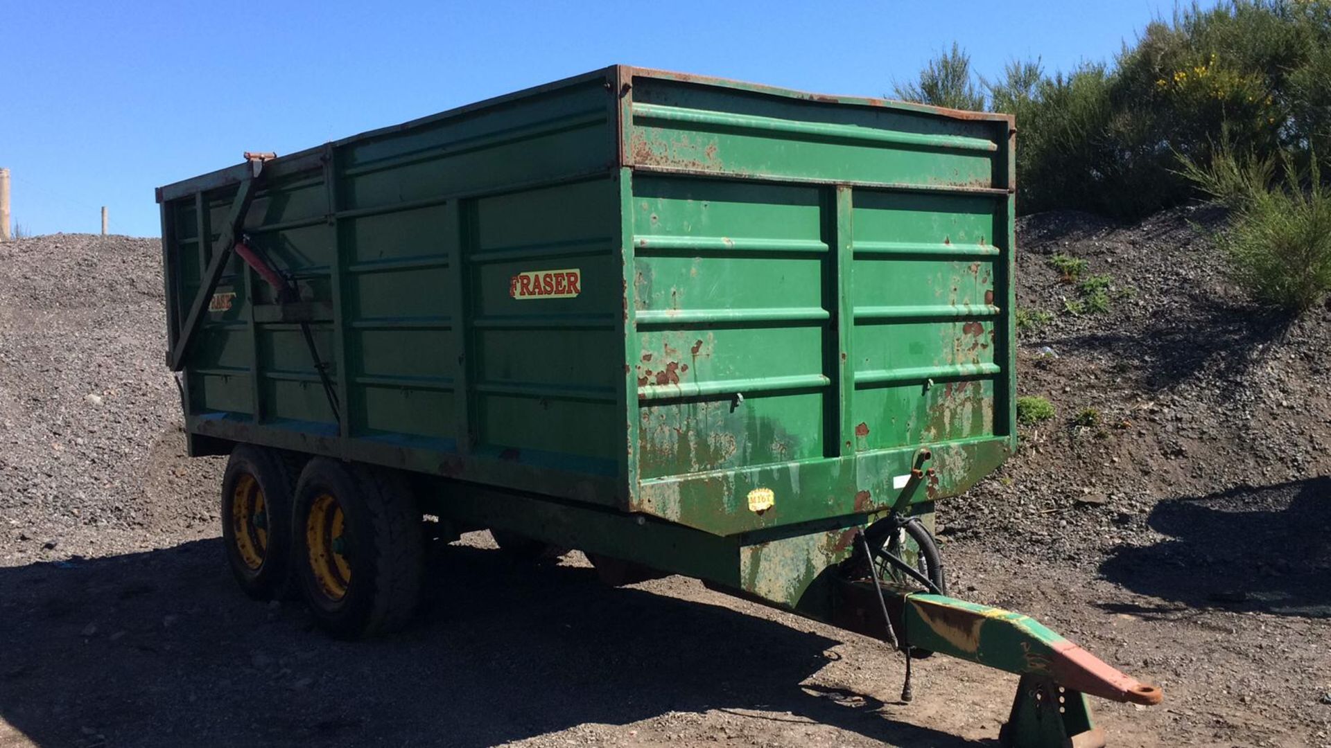 Fraser 14 t grain trailer hyd backdoor