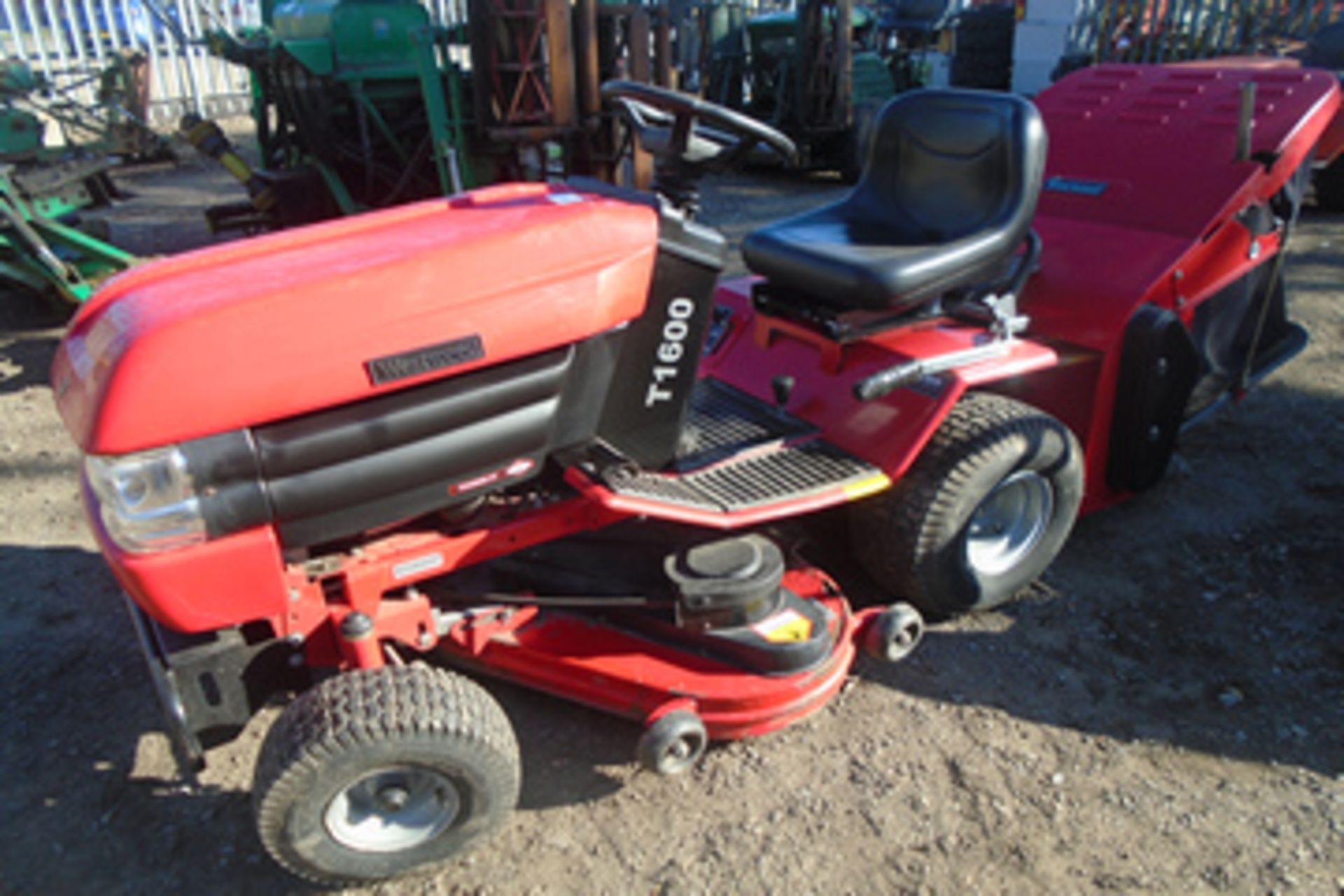 2011 Westwood T1600 ride on mower and collector, no key - Image 3 of 6