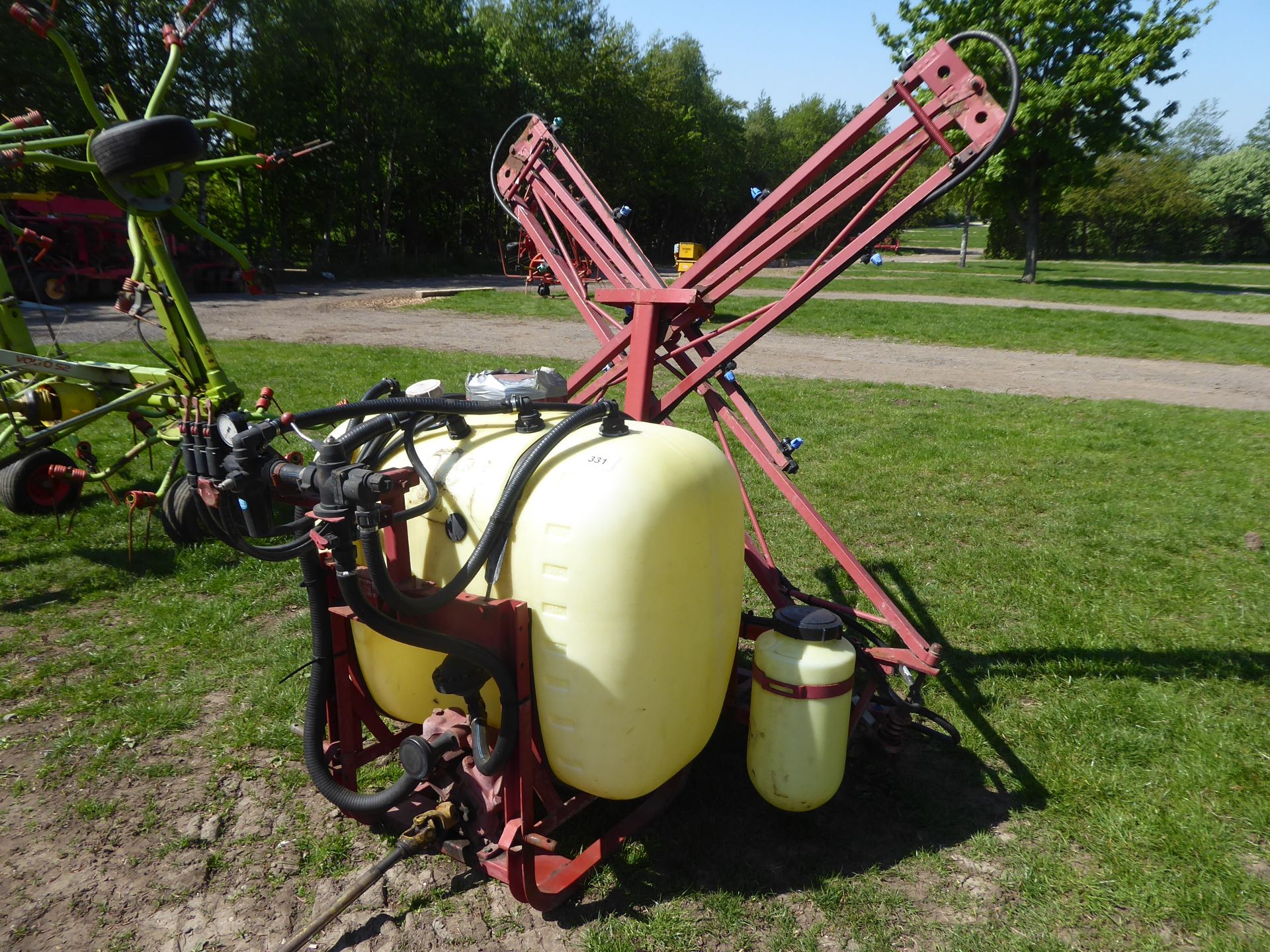 Hardi 400ltr crop sprayer - Image 4 of 4