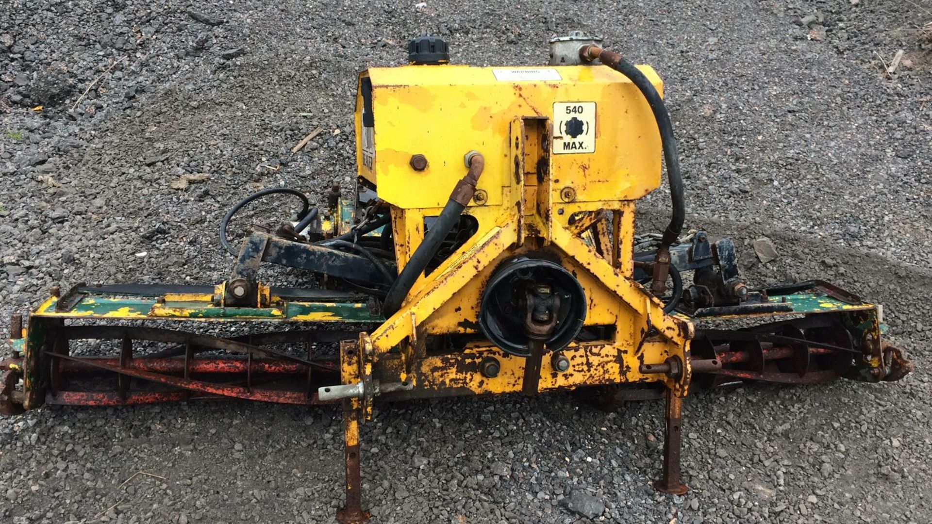 Beaver cylinder trailed mower