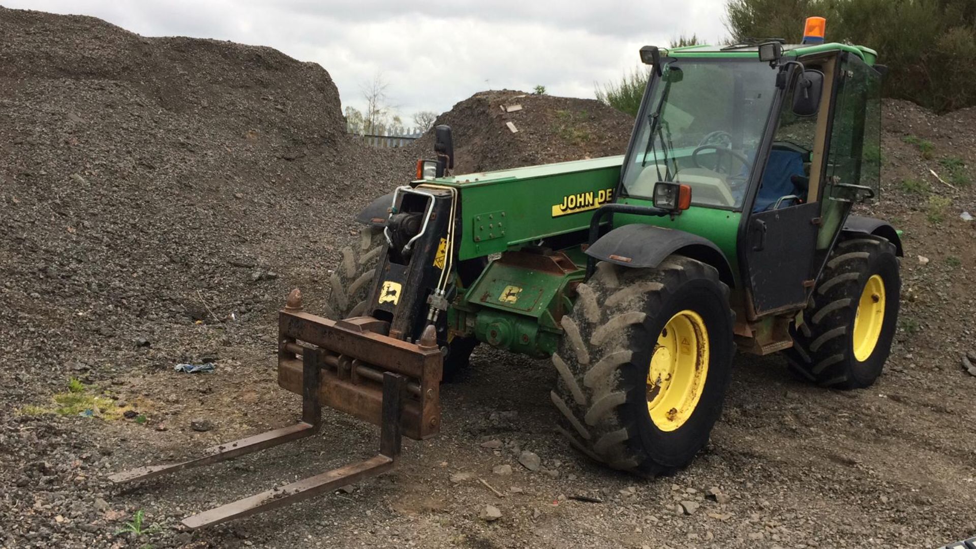 John Deere 3400 telehandler with pick up hitch, 3rd service, ex farm ...