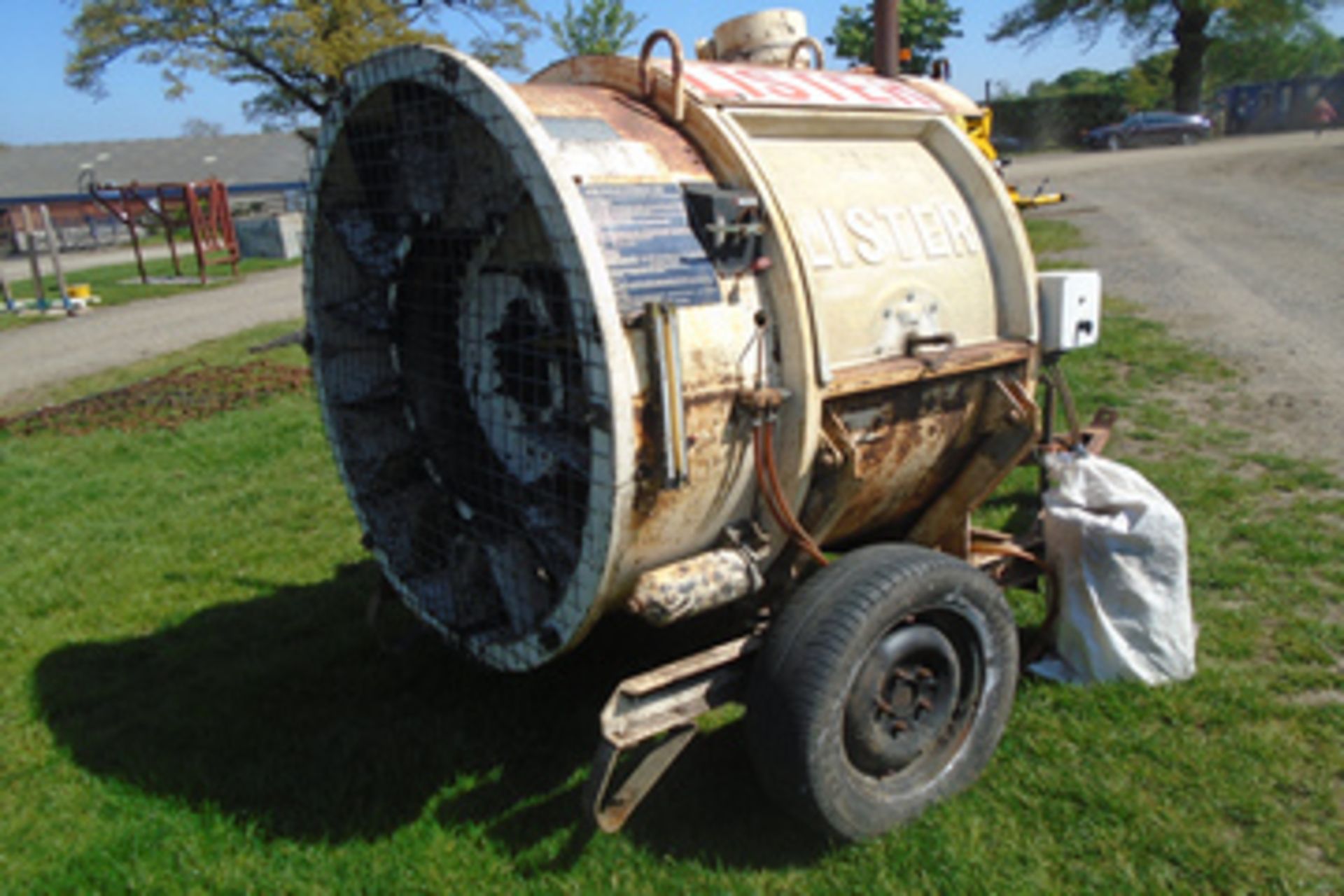 Lister hay dryer - Image 3 of 3