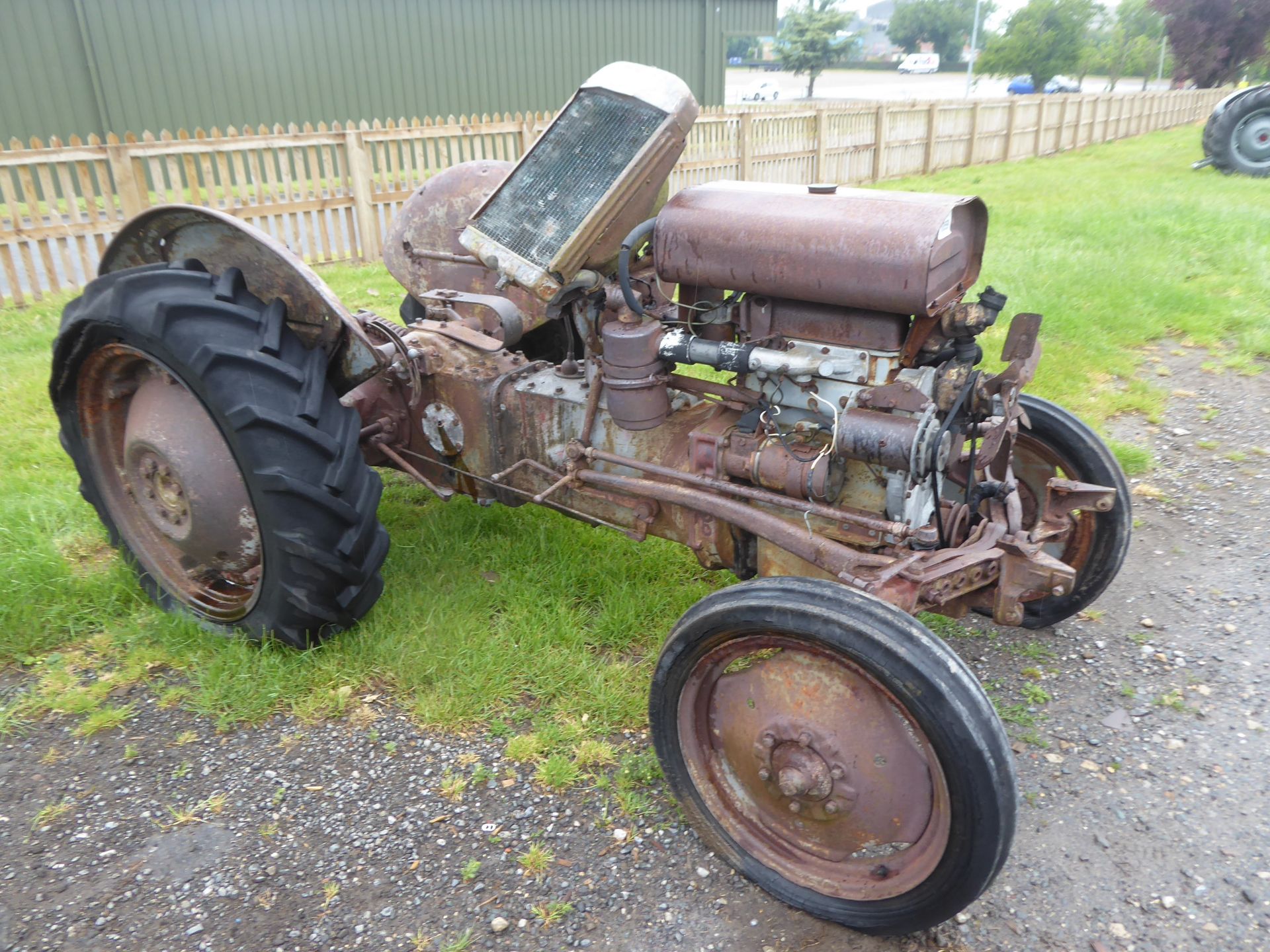 Grey Ferguson tractor, P3 engine, farmyard find, restoration project NO VAT