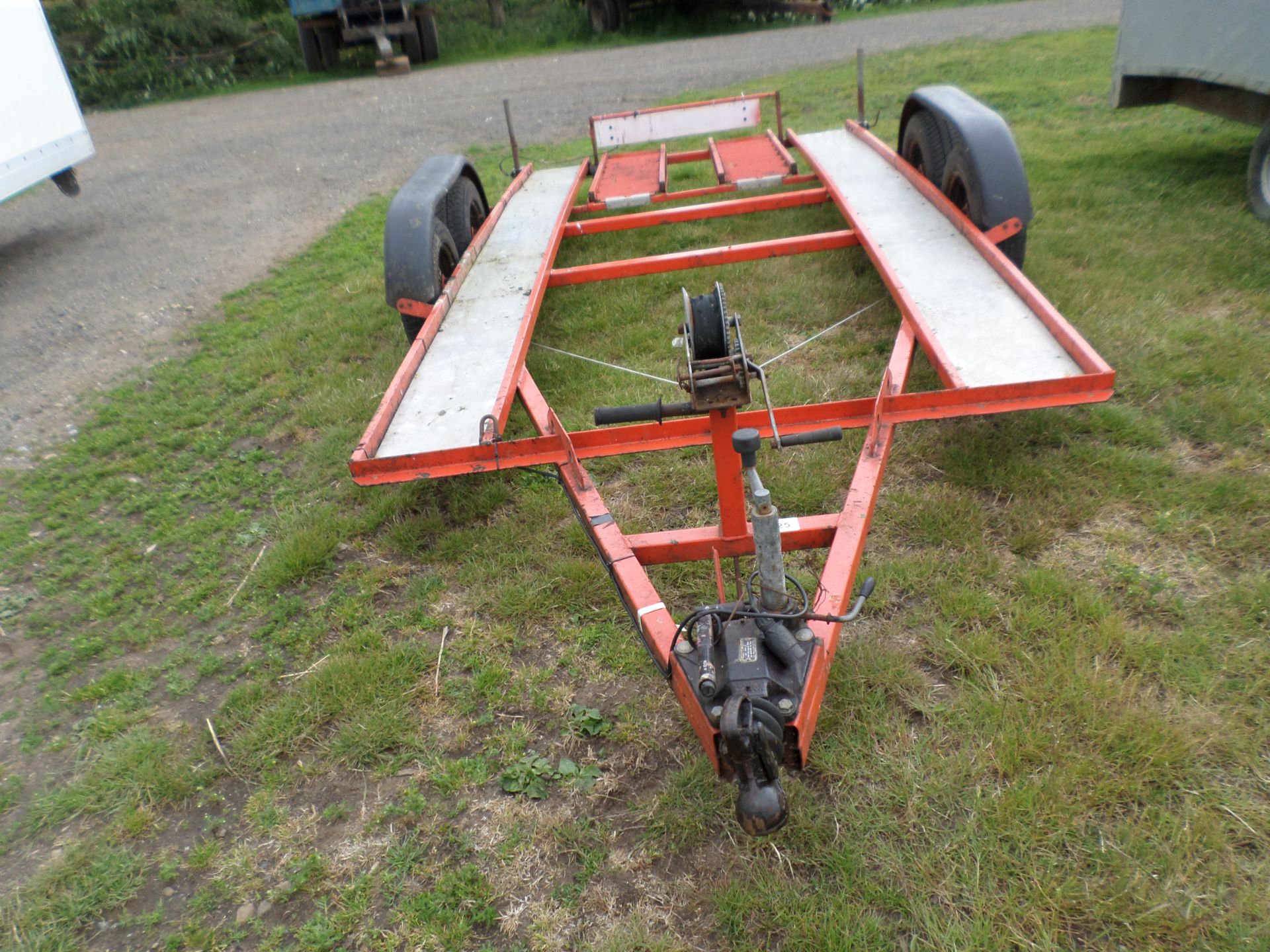 4 wheel car transporter trailer with winch, brakes and lights NO VAT - Image 2 of 2