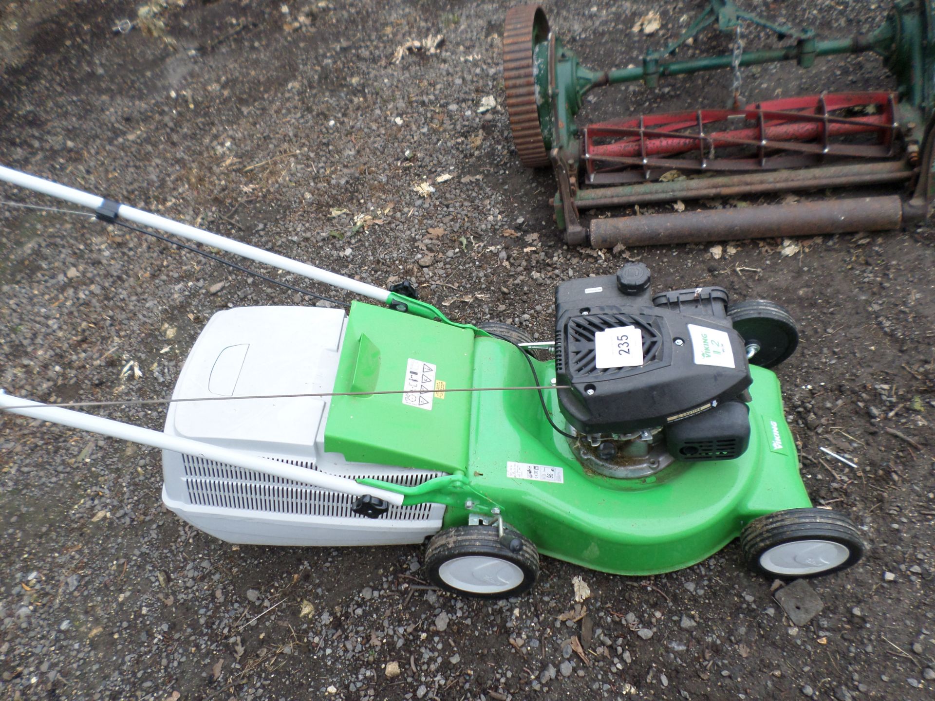 Push lawnmower NO VAT - Image 2 of 2