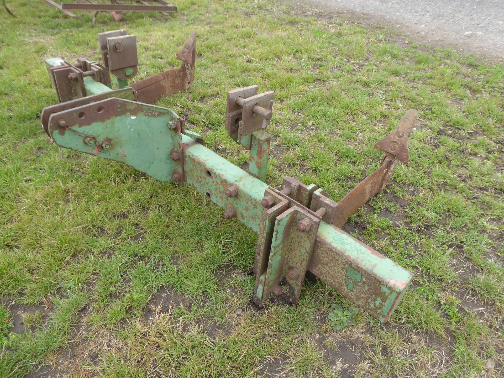 John Deere 2 leg subsoiler - Image 2 of 2