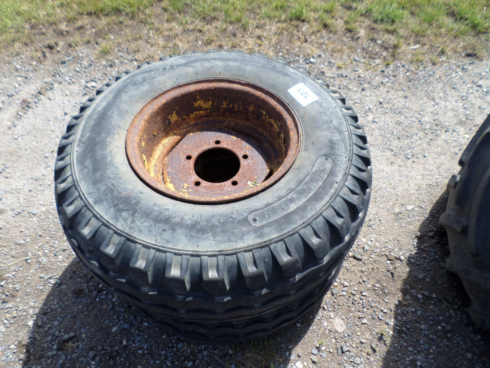 Pair of 5-stud trailer wheels 11.5/80/15.3