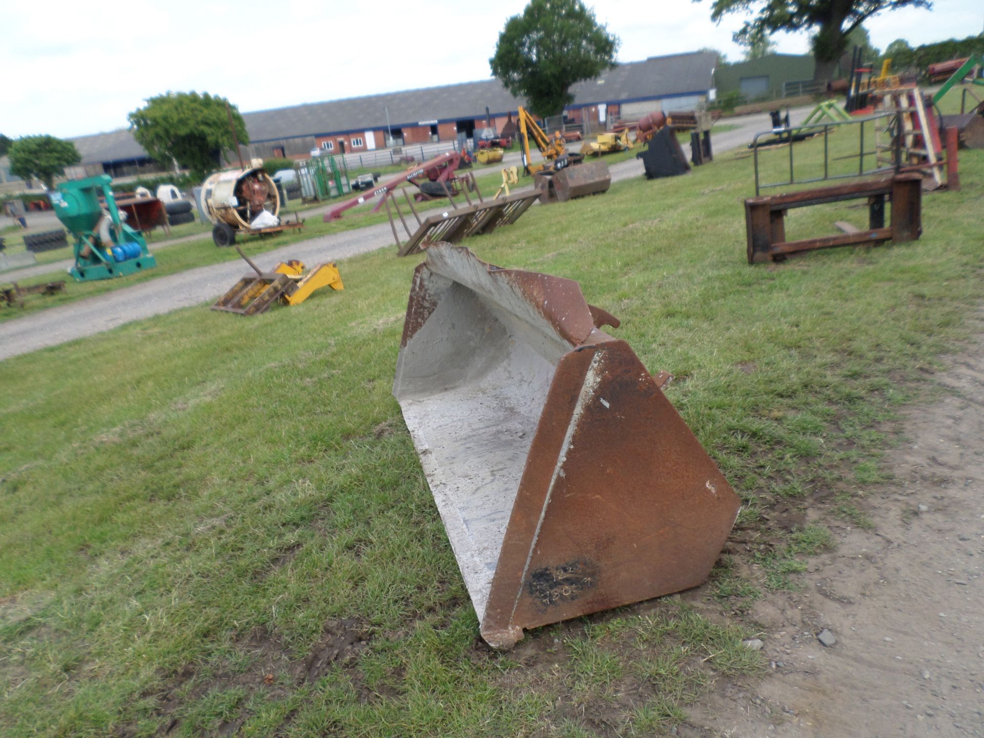 2m bucket for telehandler