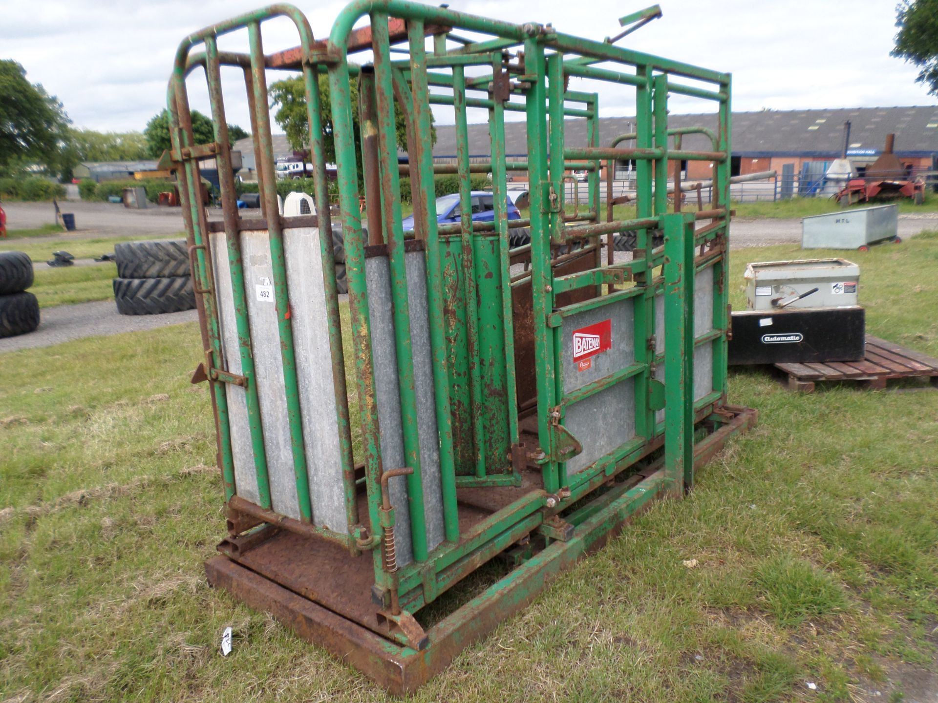 Bateman cattle weigh crate - Image 3 of 3