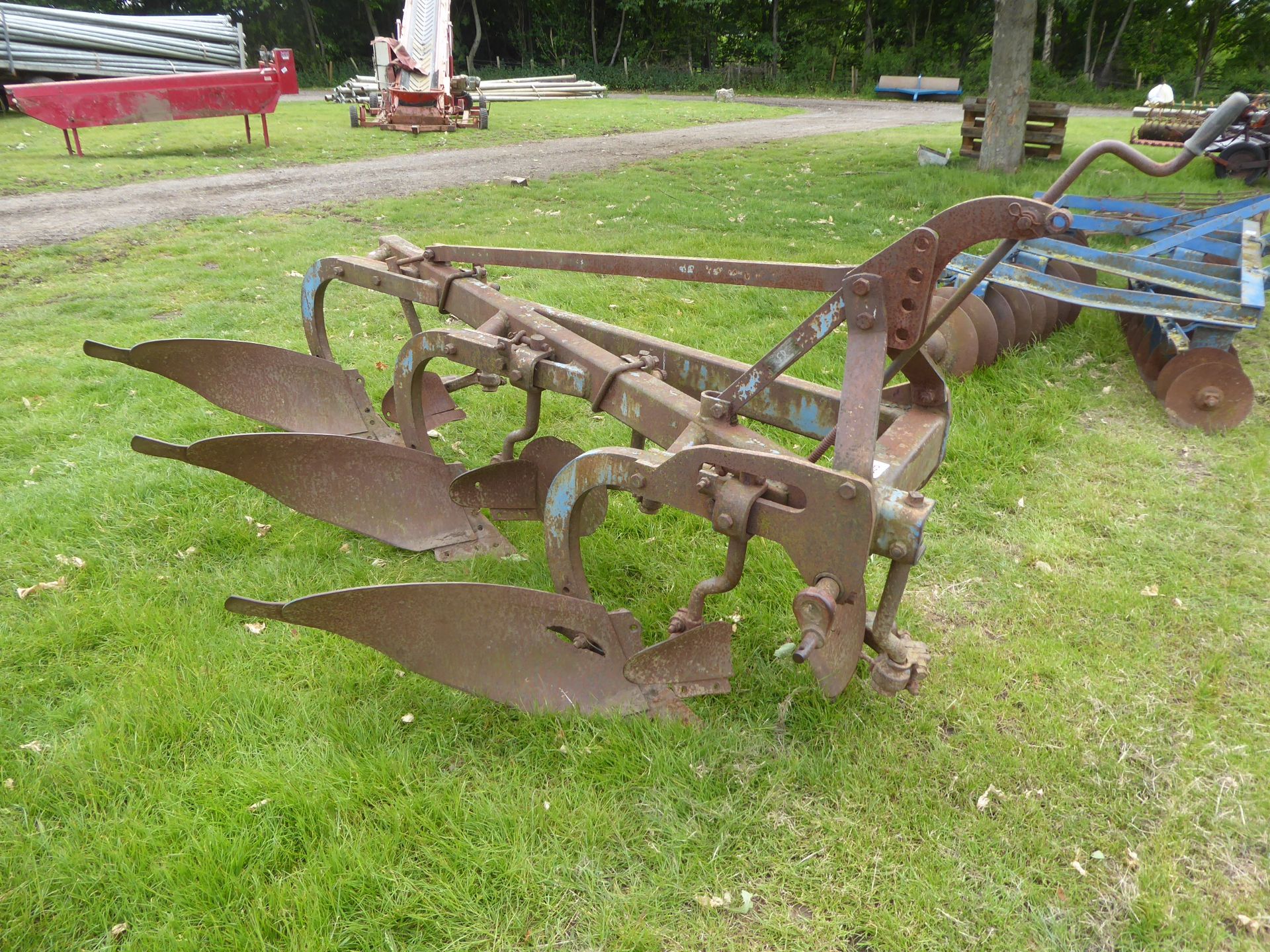 Ransomes TS91 conventional 3F plough