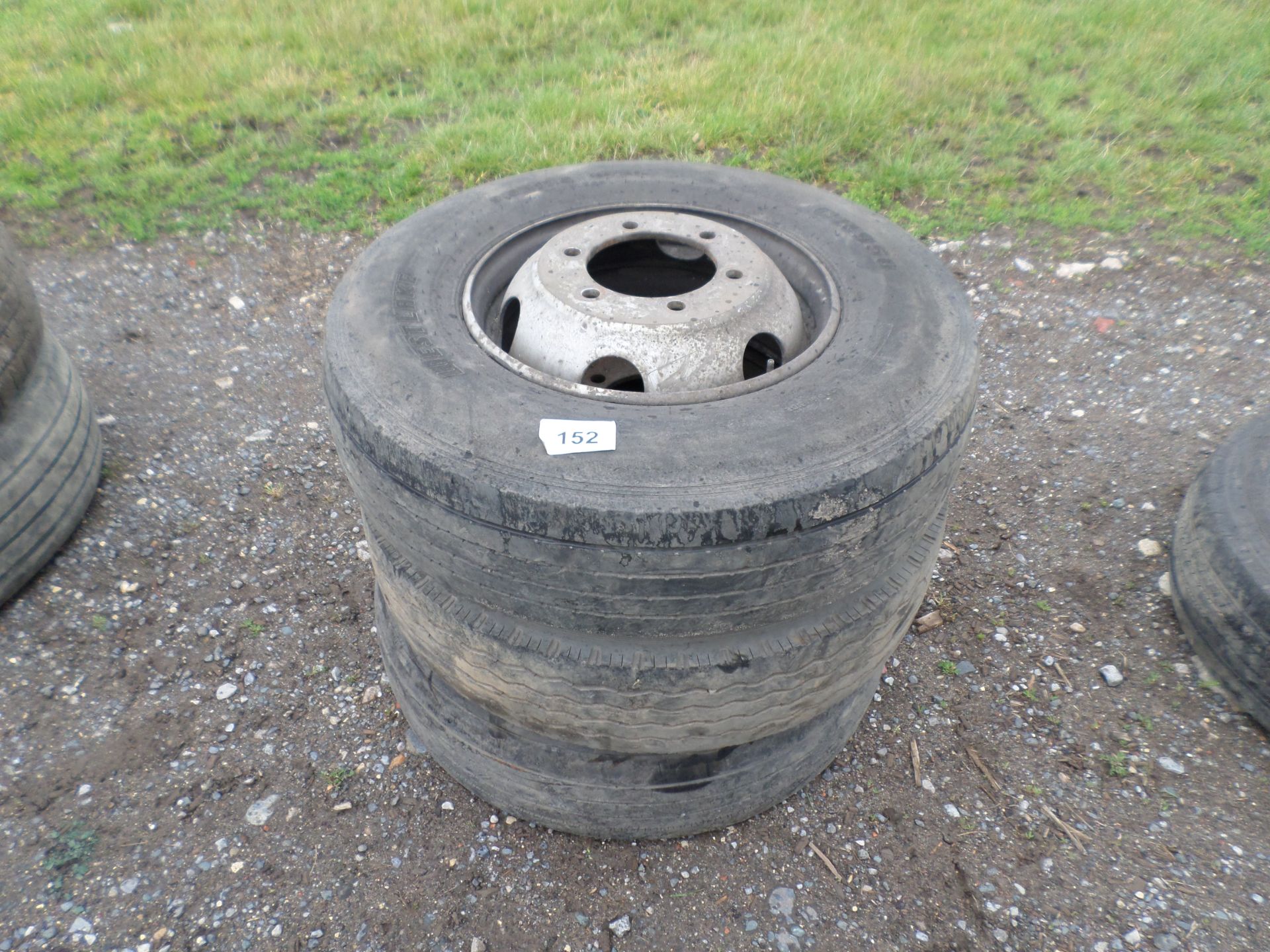 3 wheels/tyres 9.5/17.5 NO VAT