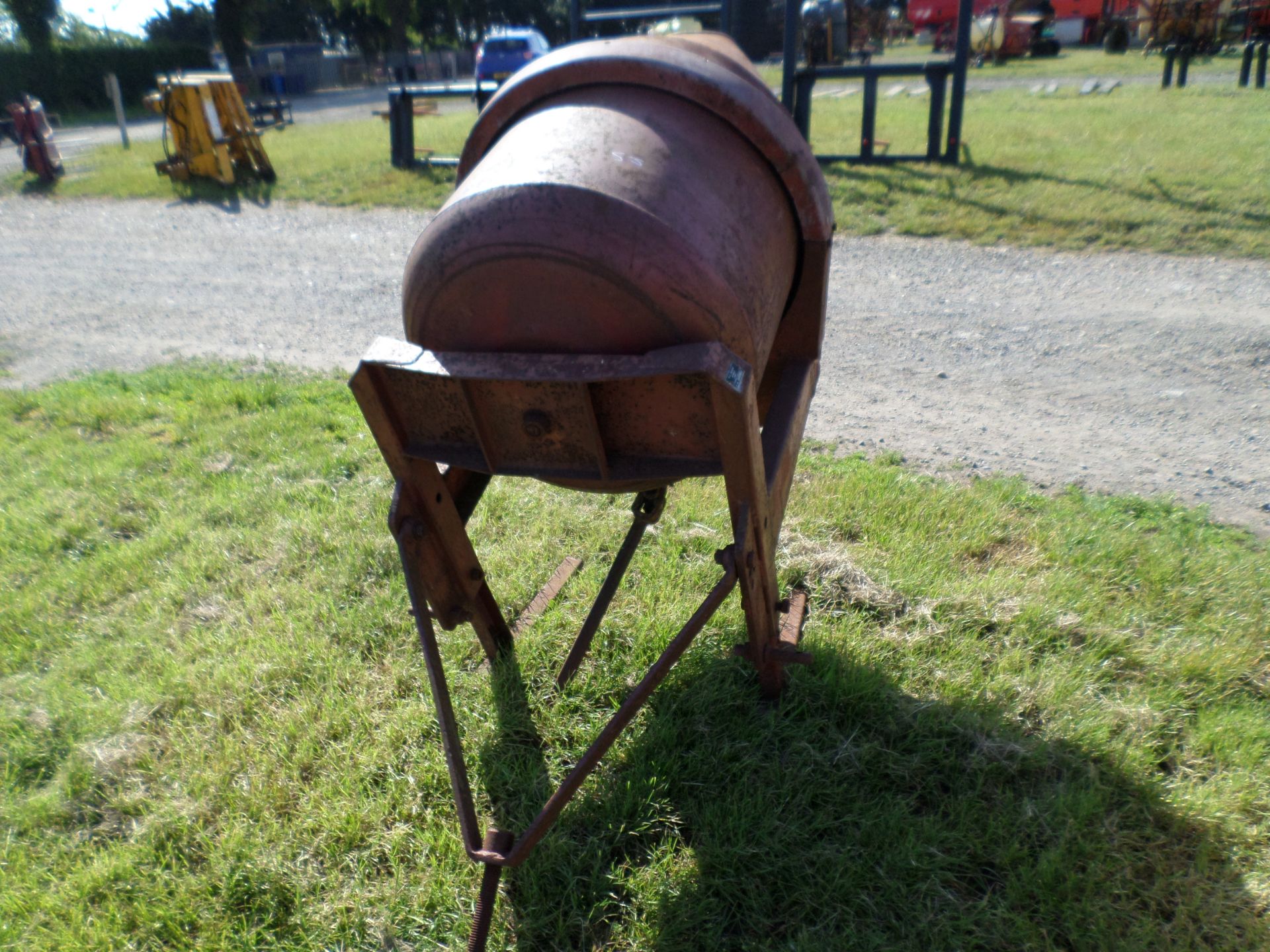 Bamlett concrete mixer - Image 2 of 2