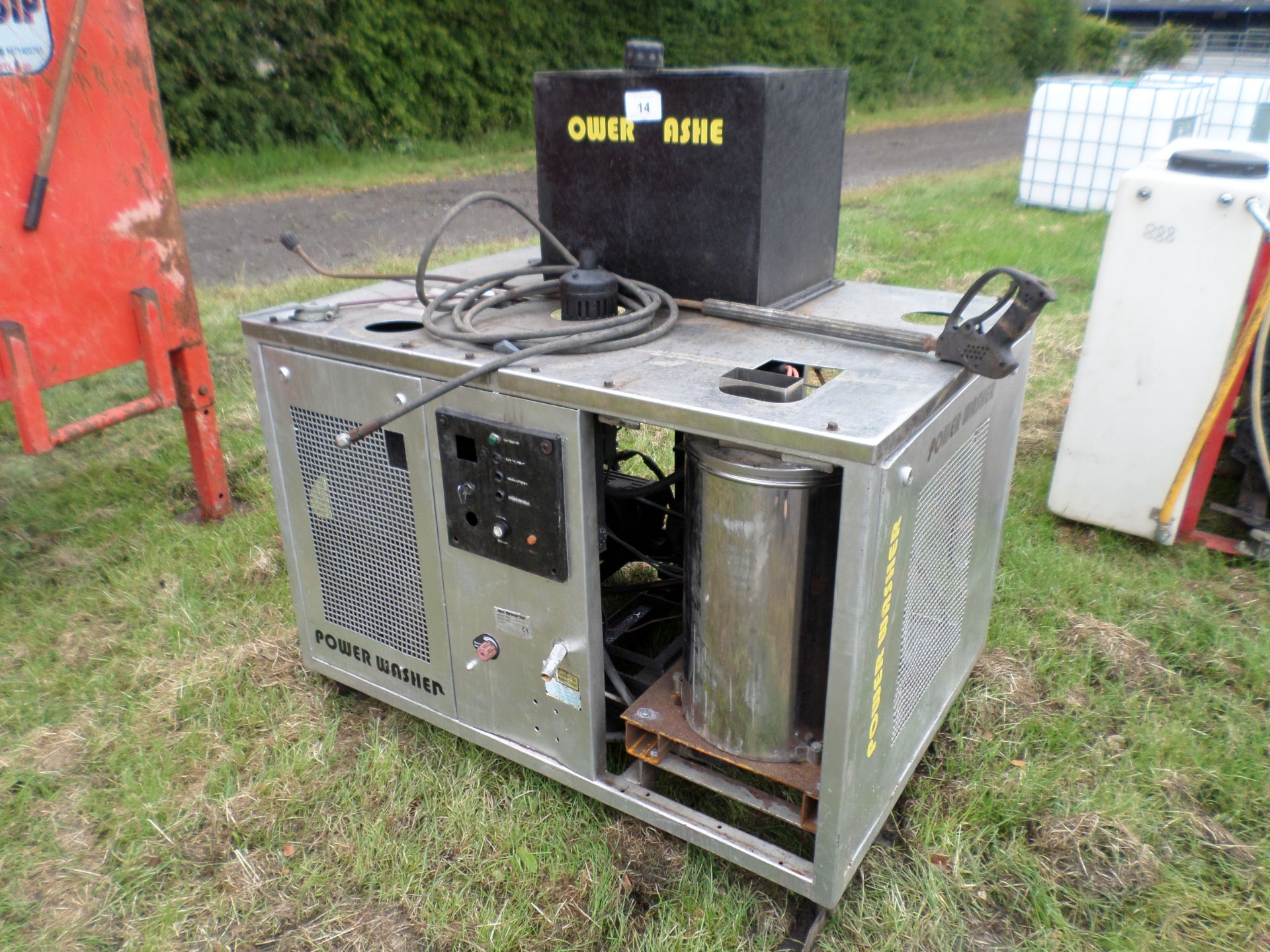 Large steam cleaner with Kubota engine c/w lance NO VAT