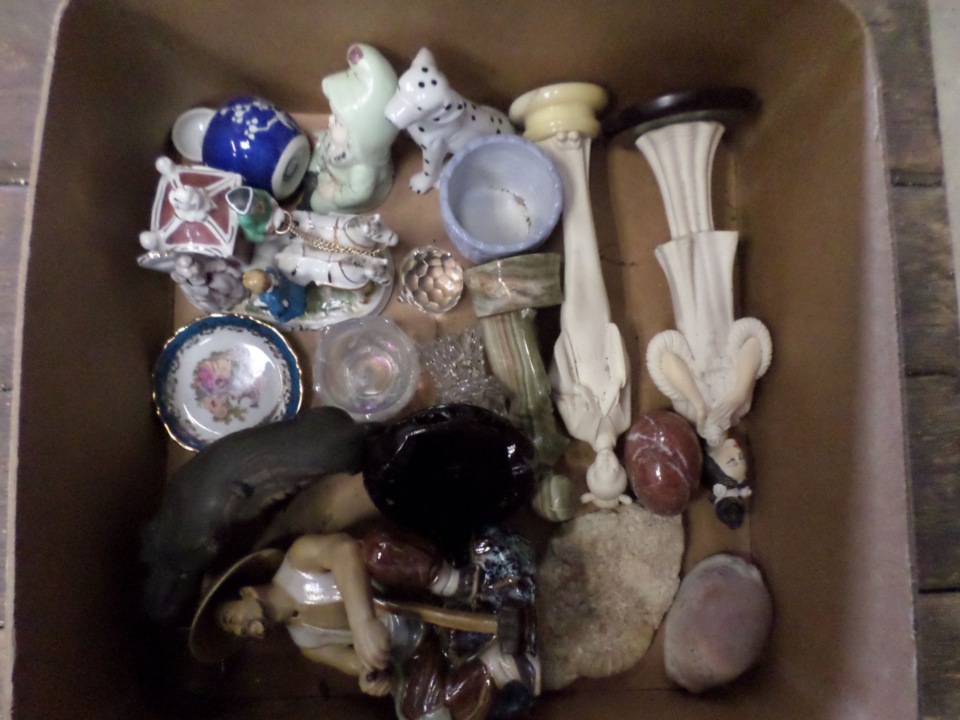 Box of small ornaments, Oriental etc