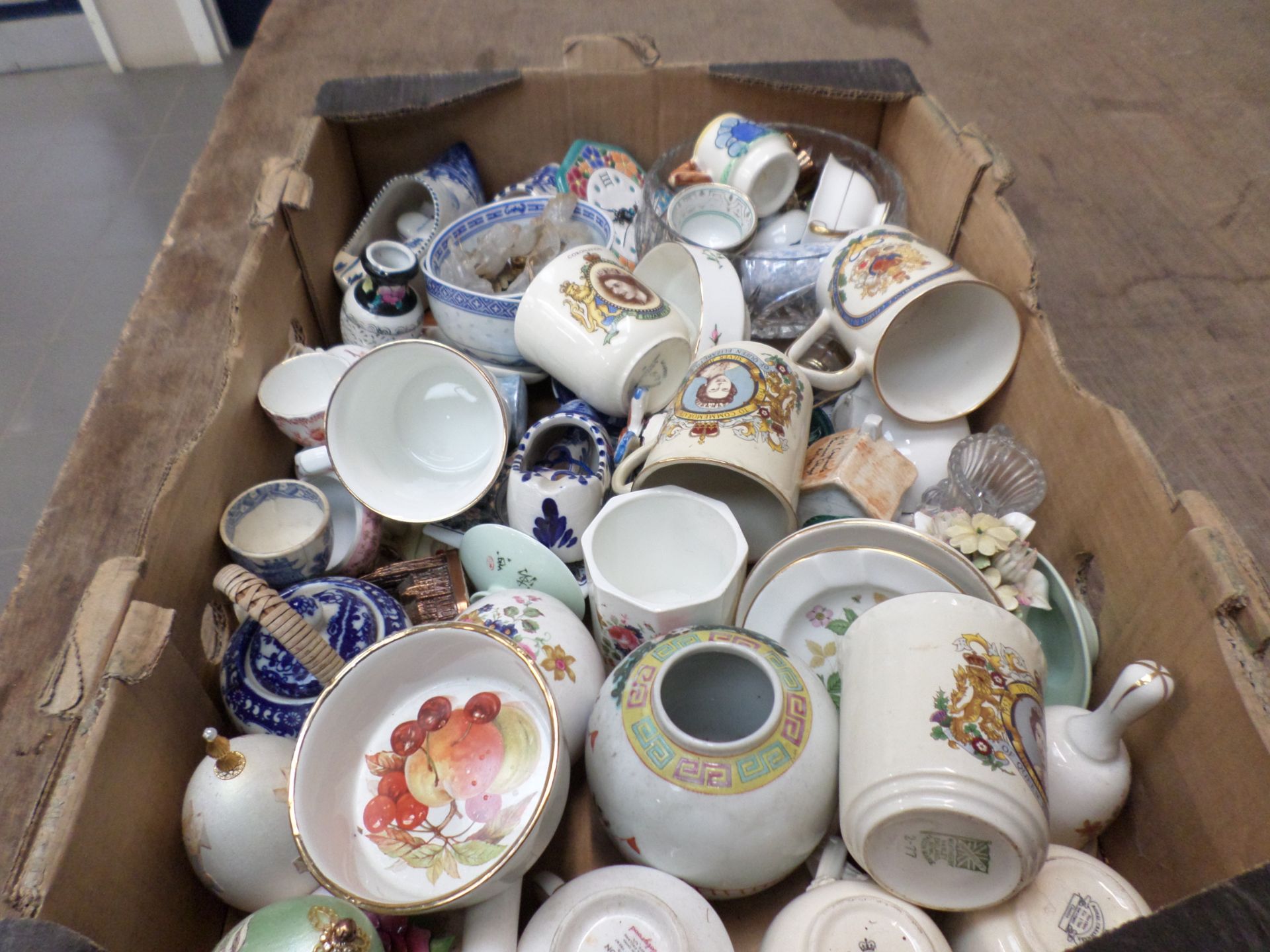 Box of pottery