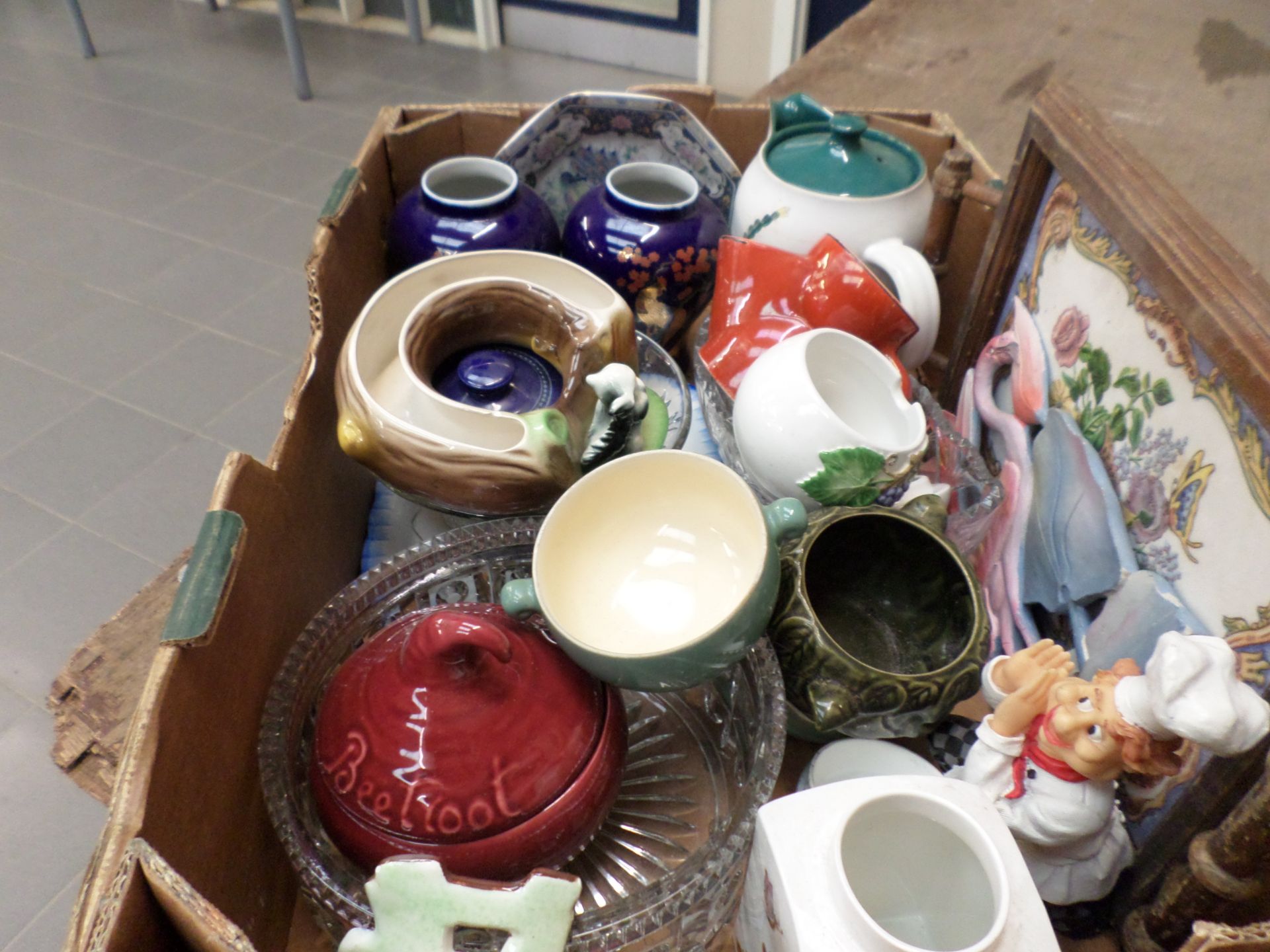 Box of pottery