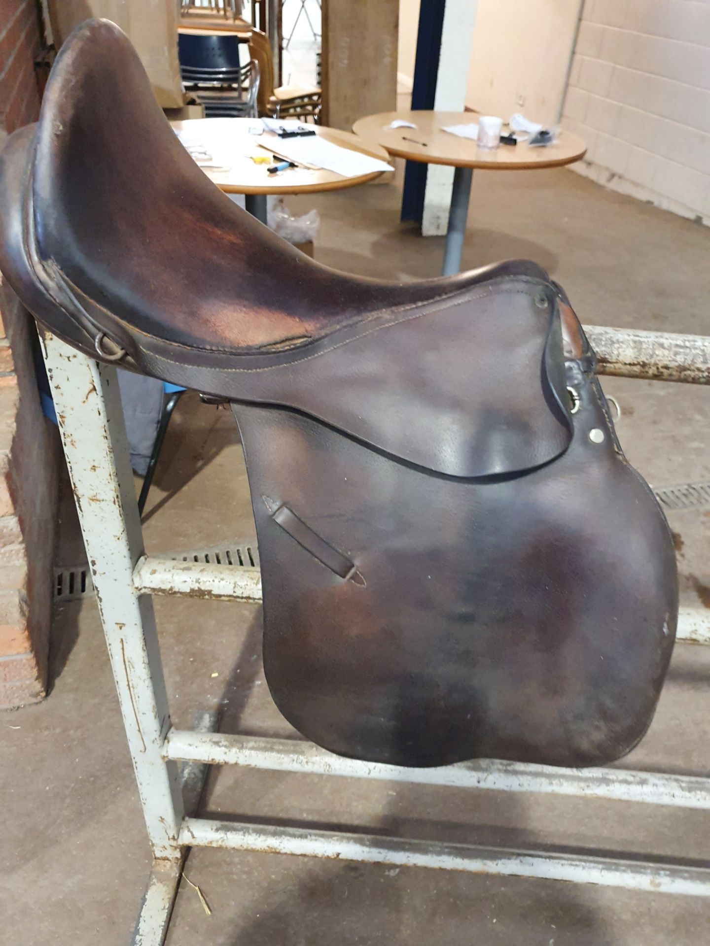 16" breaking saddle