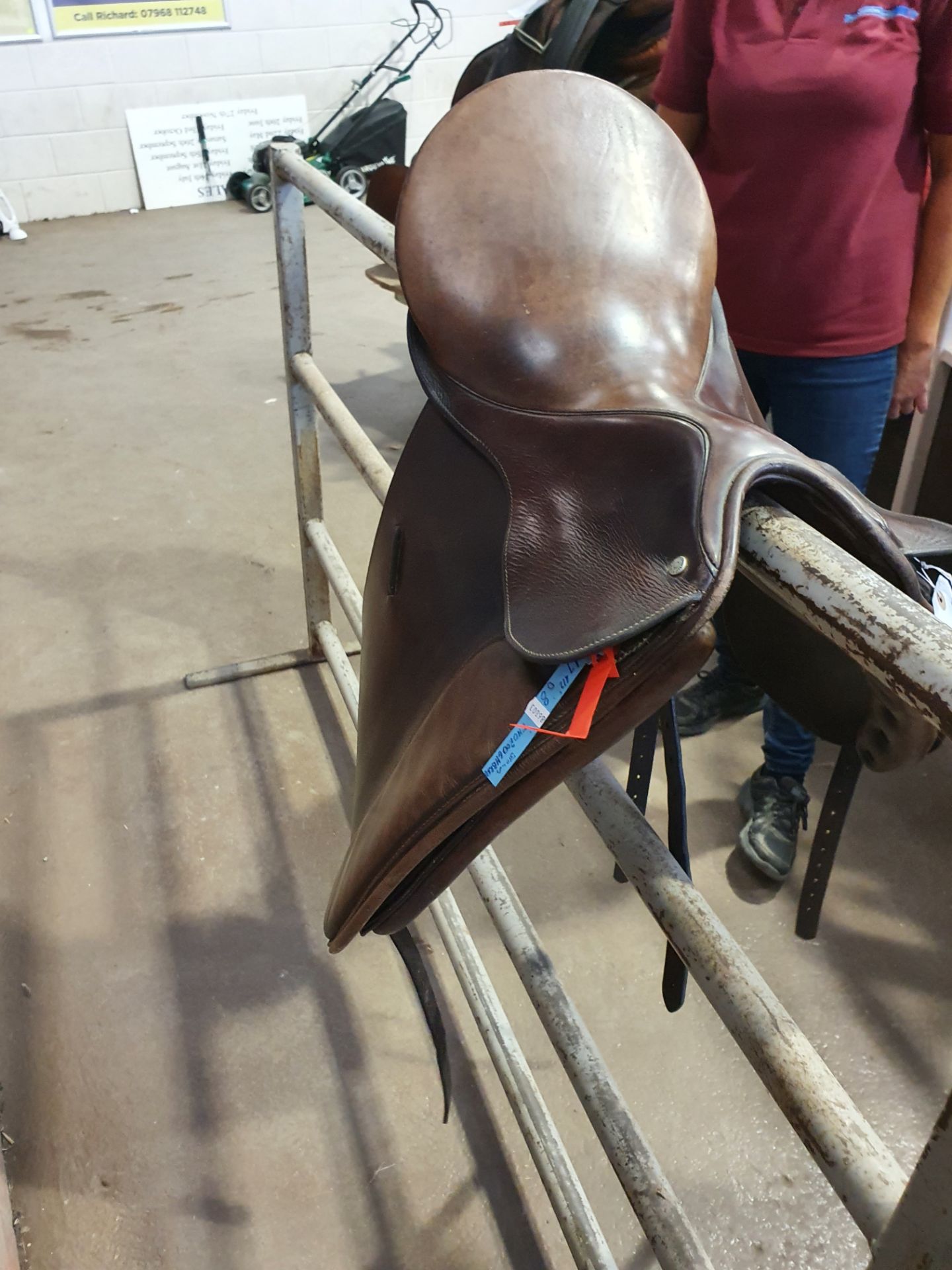 16" Thorowgood saddle - Image 3 of 3