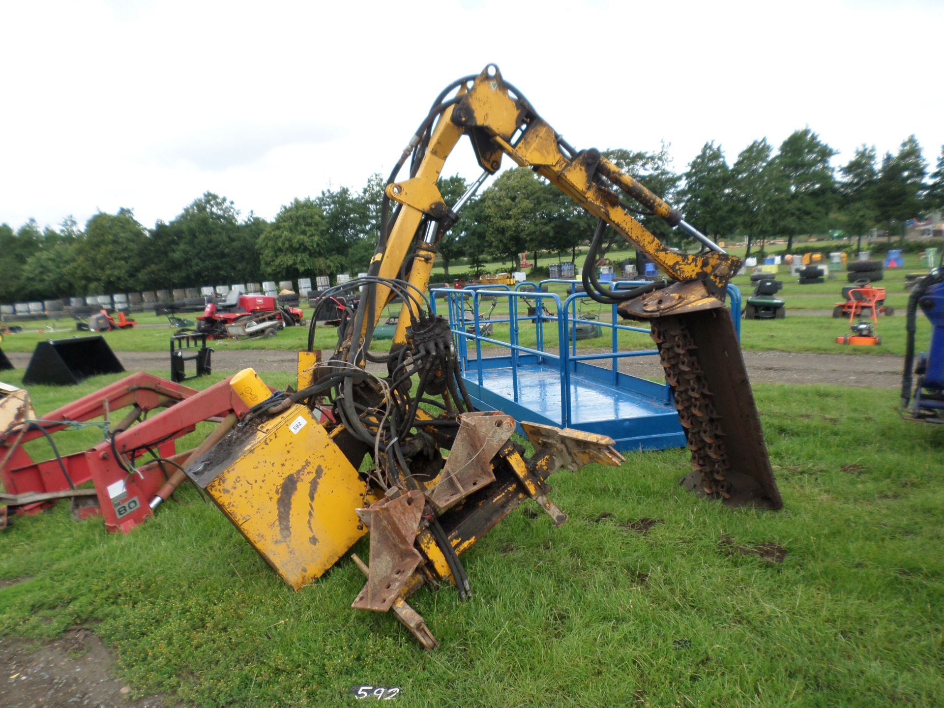 Bomford Super trim hedge cutter boot flails & cable control