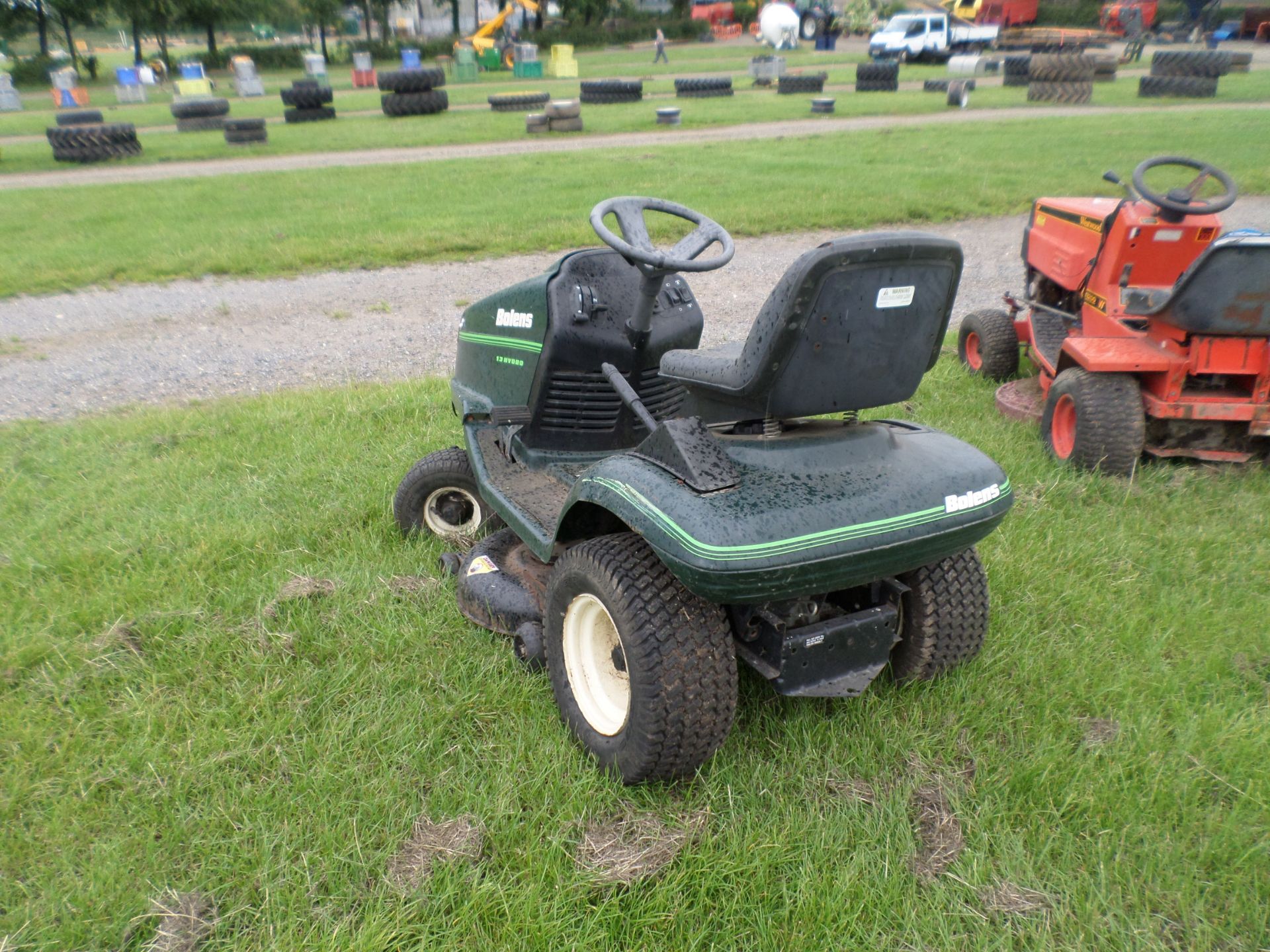 Bolens ride on mower - Image 2 of 2