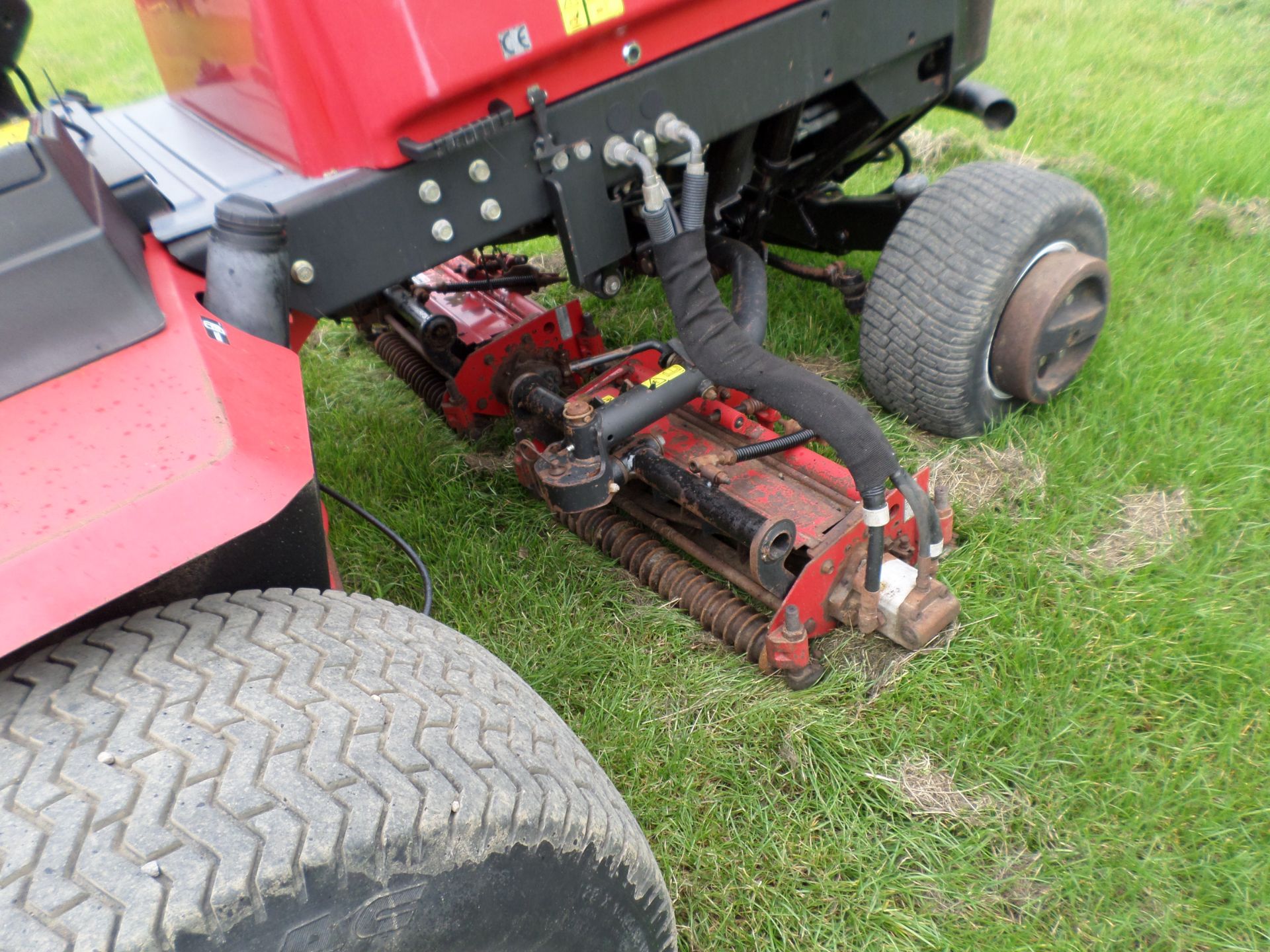 Toro Reelmaster 6500 D diesel 5 gang ride on mower recently serviced - Image 3 of 4