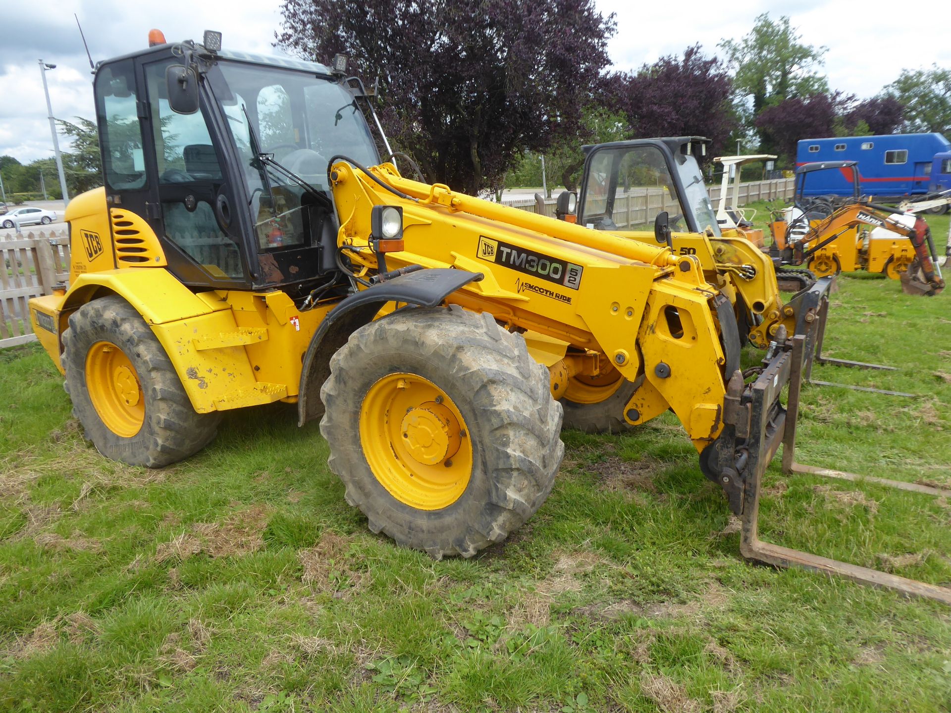 JCB TM300 Pivot steer telehandler YX05 FGF one owner from new very reliable machine.