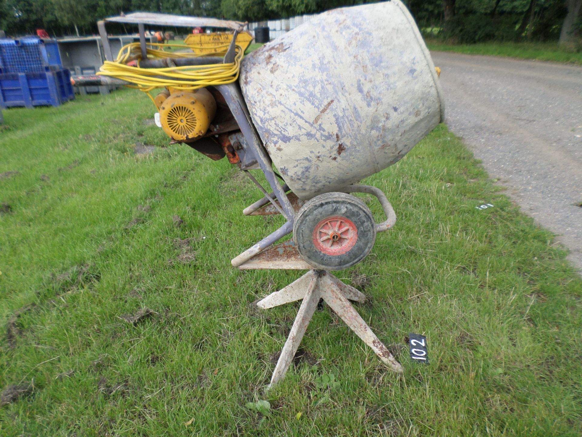 Belle 240 V electric concrete mixer