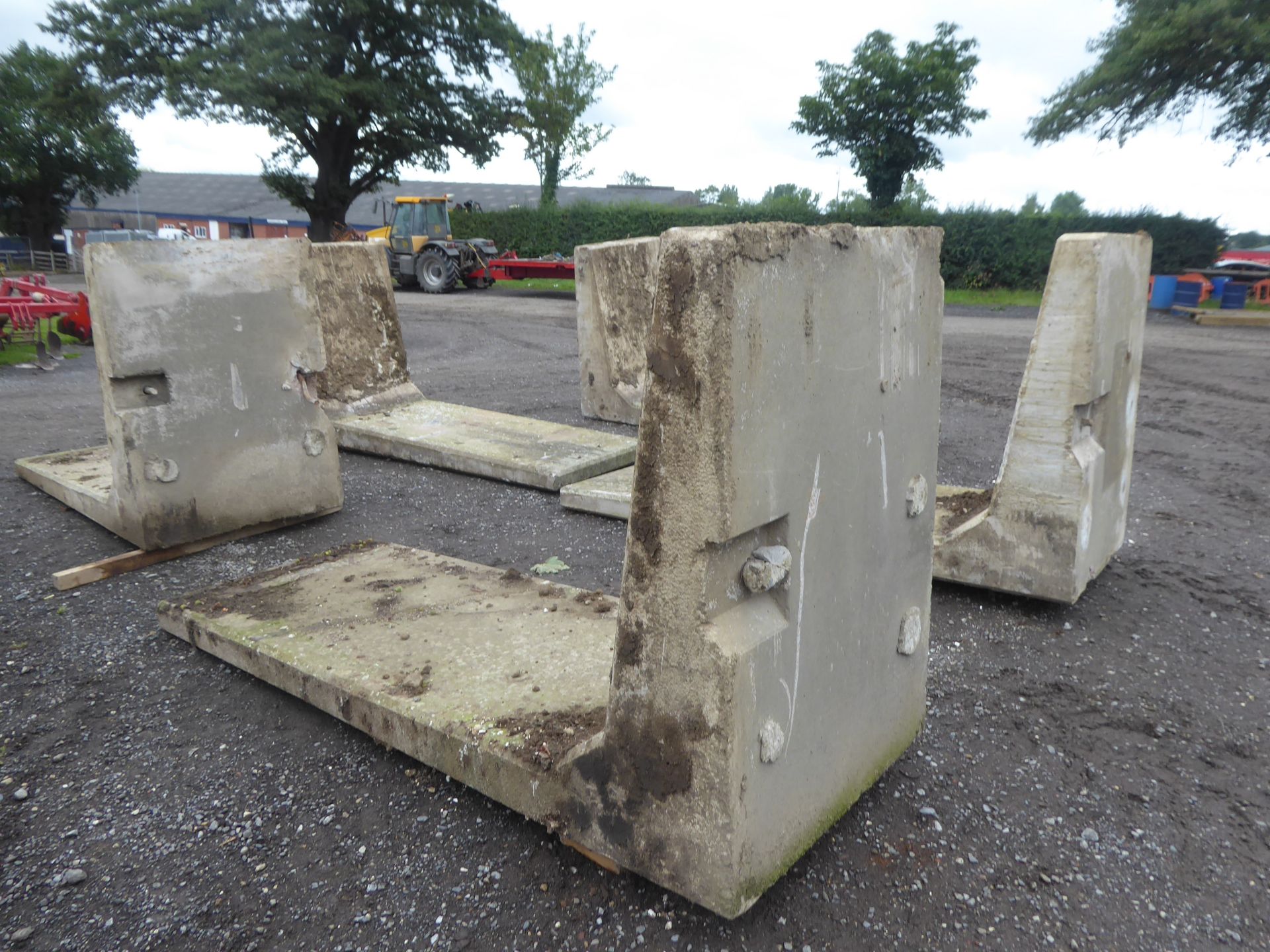 L Shaped concrete panels