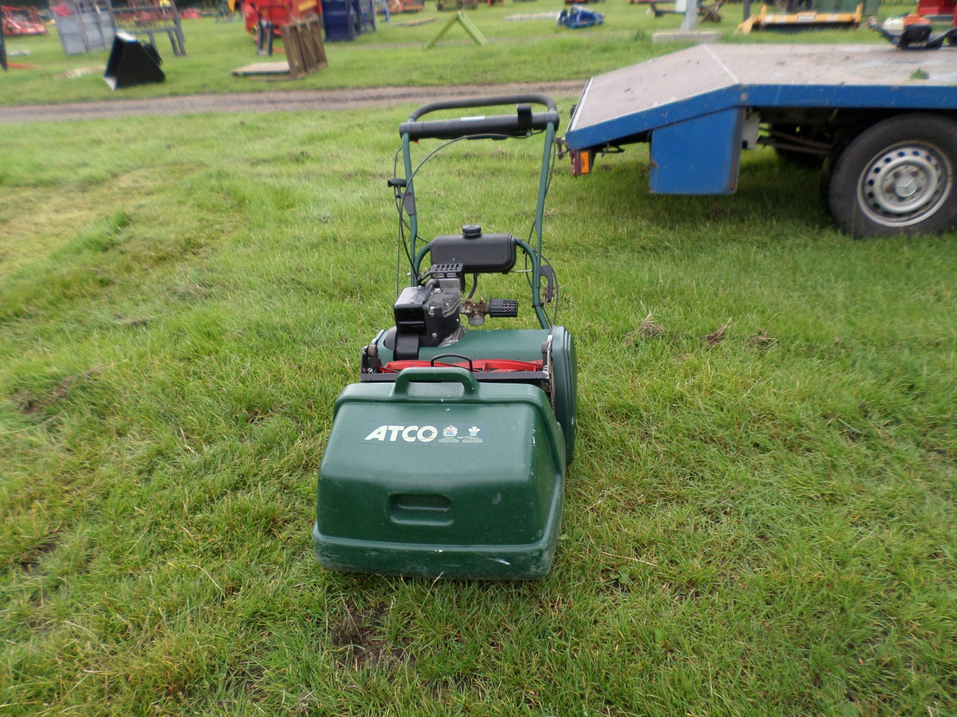 Atco Balmoral 17S complete with cylinder & scarifer cassette - Image 2 of 2