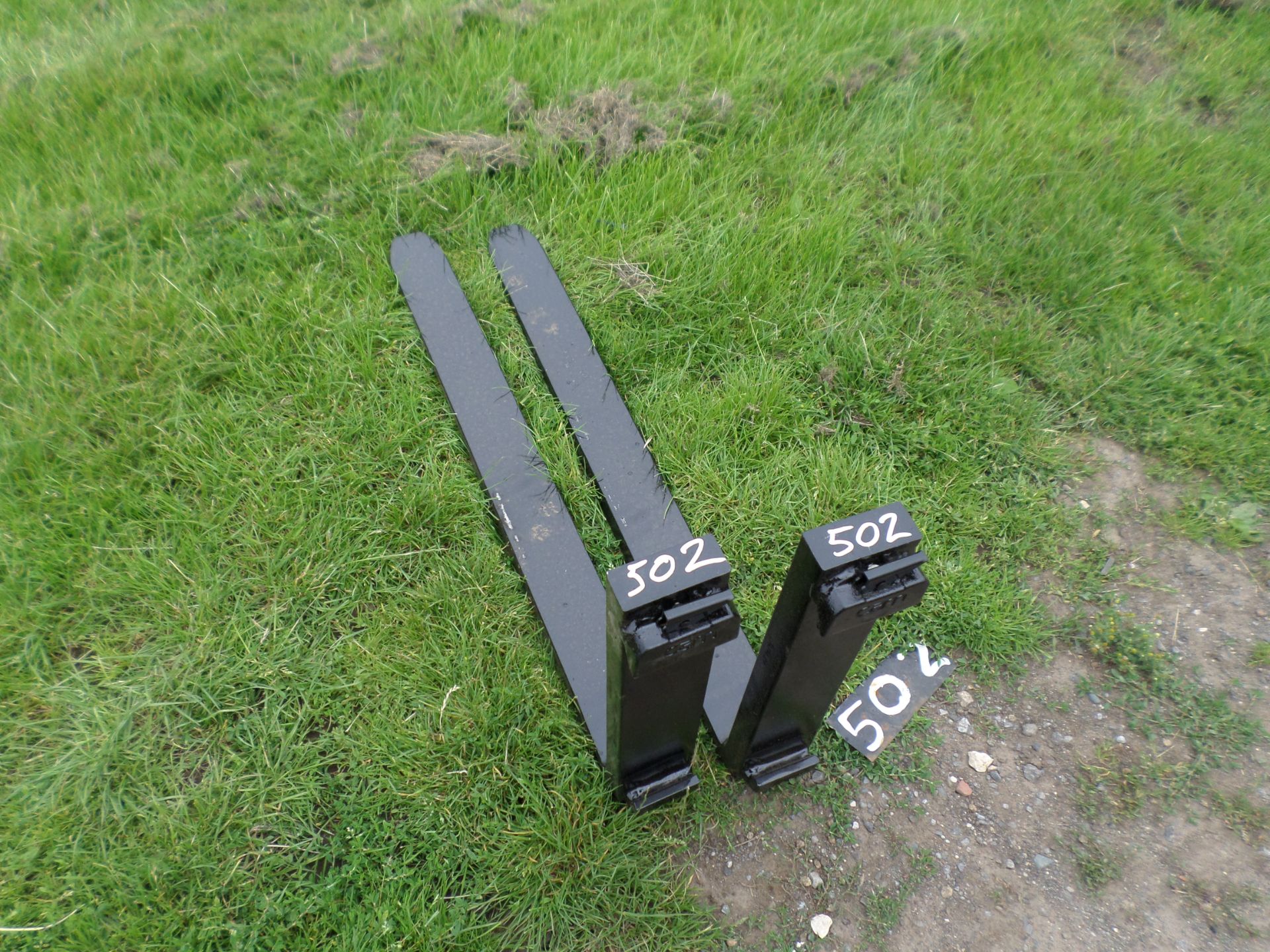 Pair of forklift tines