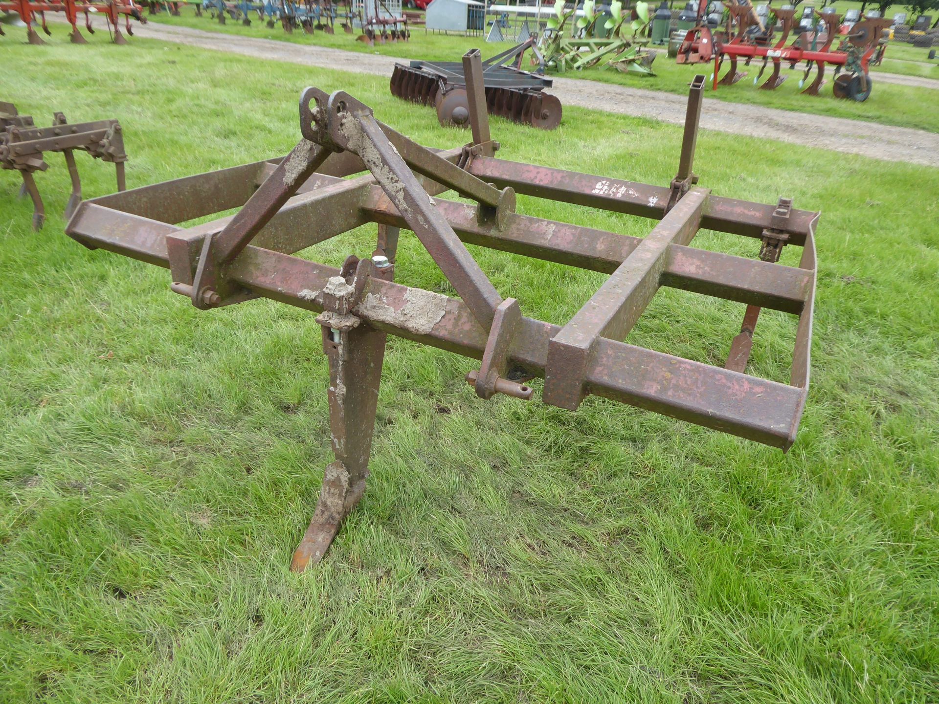 MF chisel plough