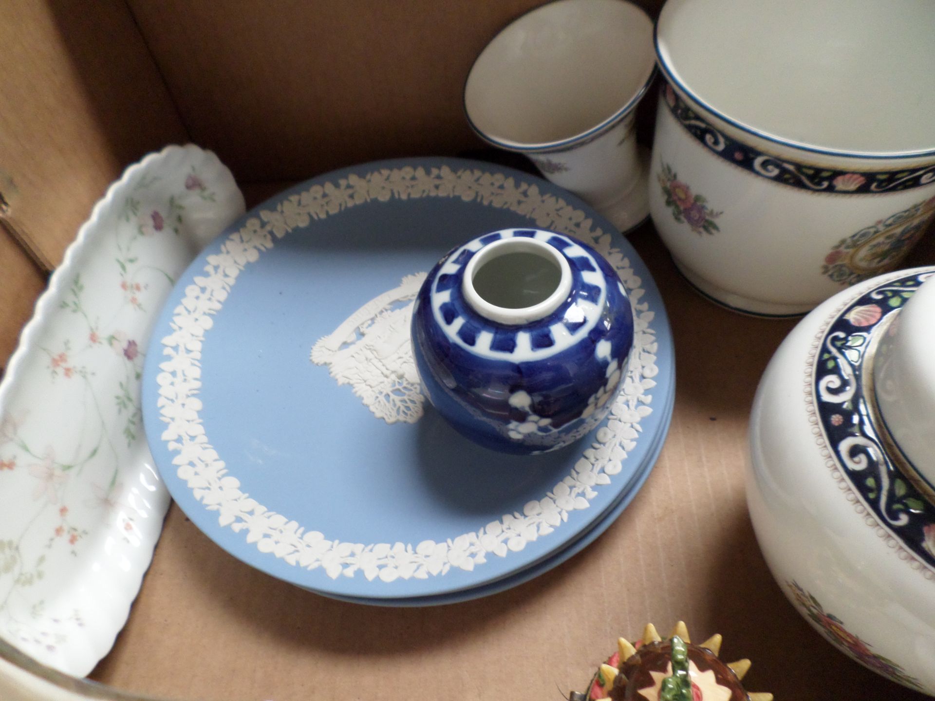 Box of ceramics including Coalport, Diana, Worcester mugs and Wedgwood - Image 2 of 5