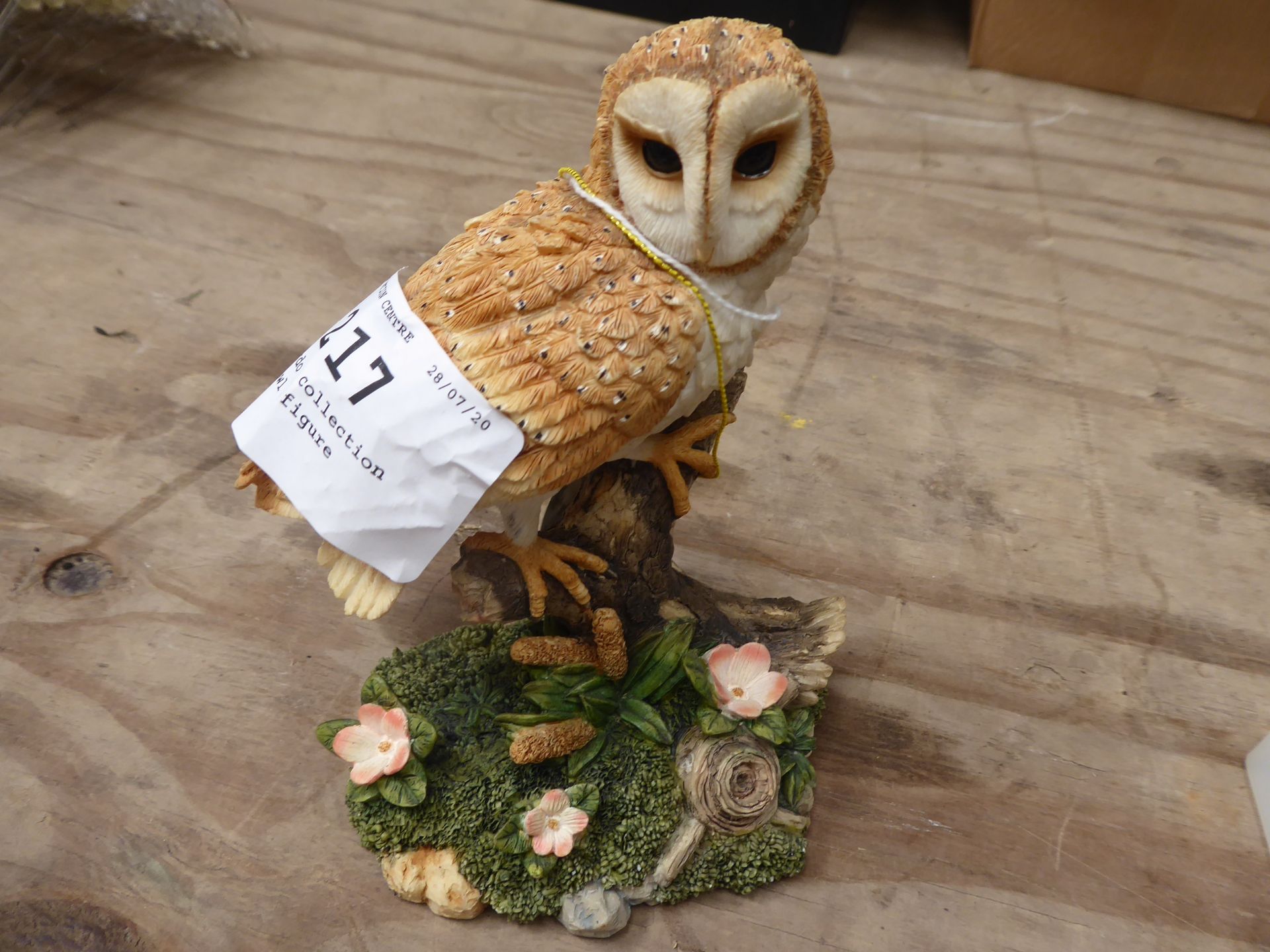 Leonardo collection barn owl figure