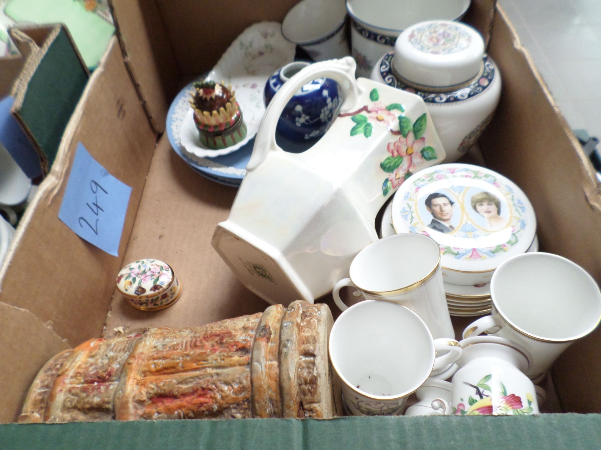 Box of ceramics including Coalport, Diana, Worcester mugs and Wedgwood