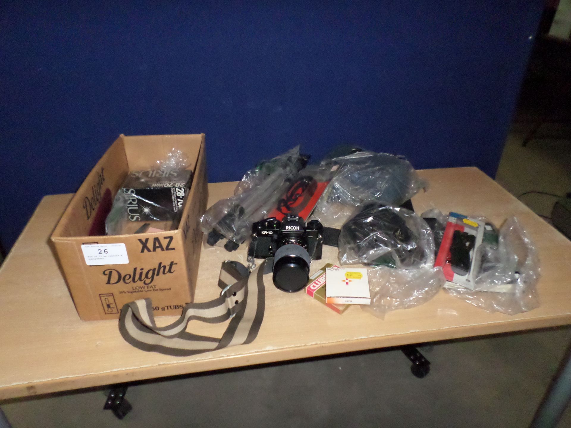 Box of 35 mm cameras & equipement