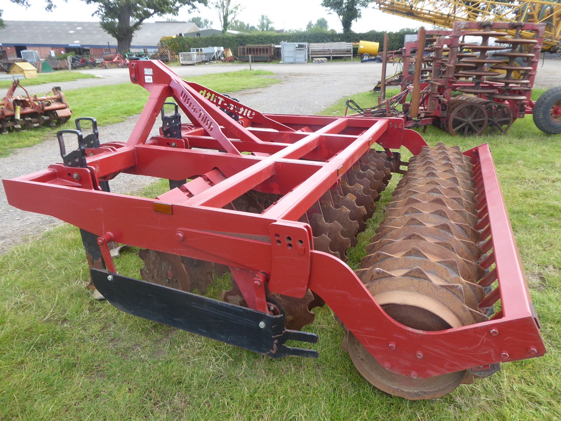 Farmforce Ultratilth 3m cultivator, c/w 6 Metcalfe legs, new discs and scrapers, very good - Image 3 of 3