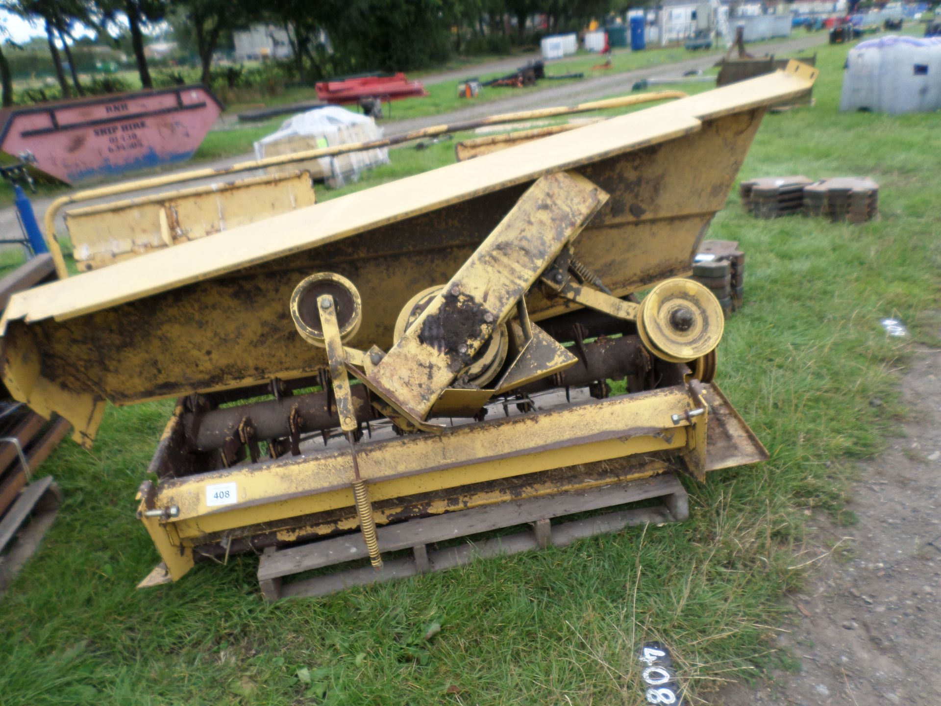 Straw chopper for NH TX 34 c/w hood, clutch etc, wo