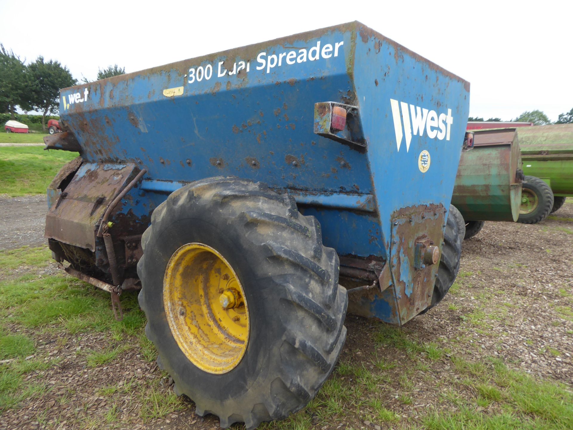 West dual spreader - Image 2 of 2