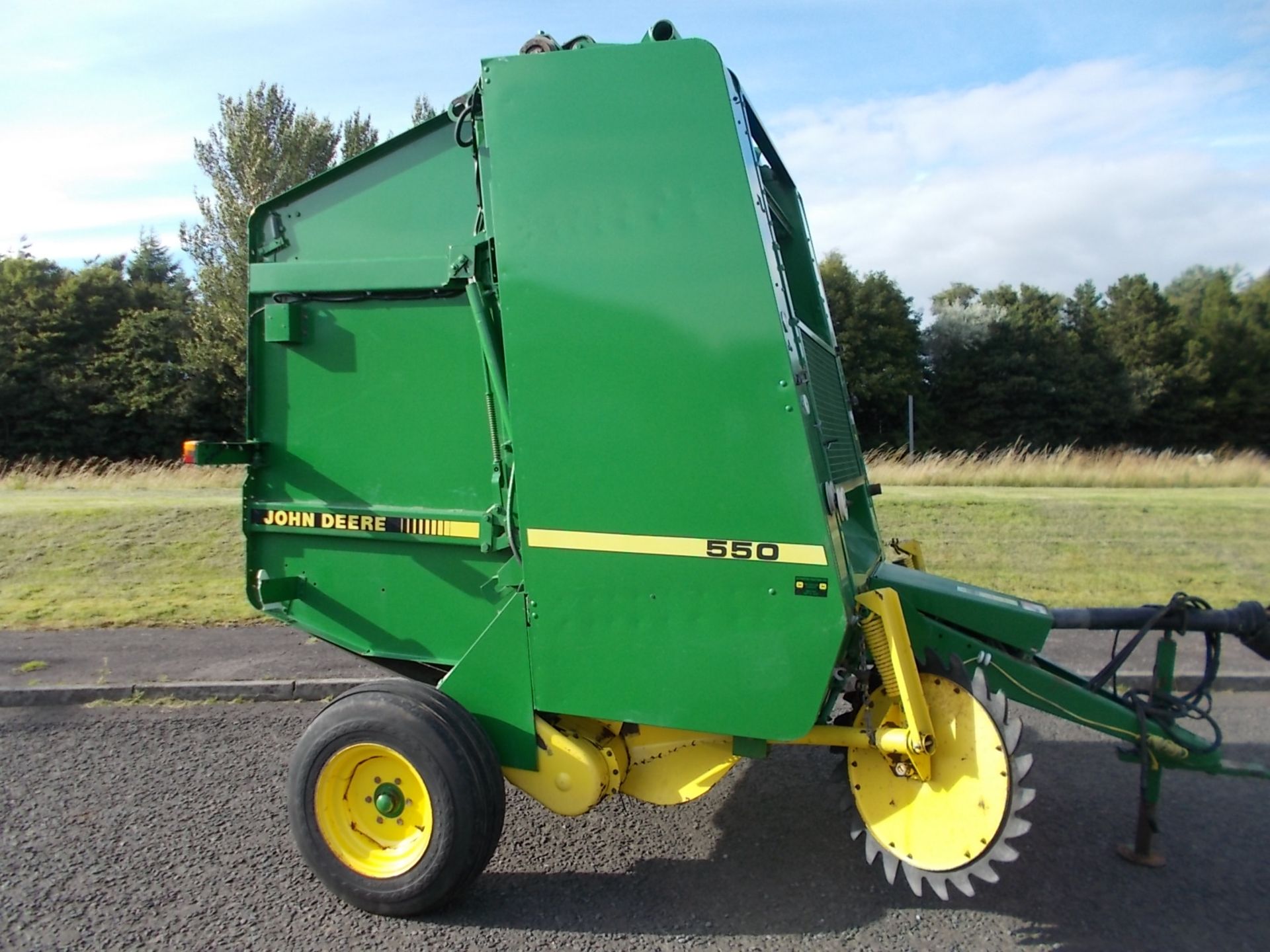 John Deere 550 baler NOT ON SITE - Image 5 of 9