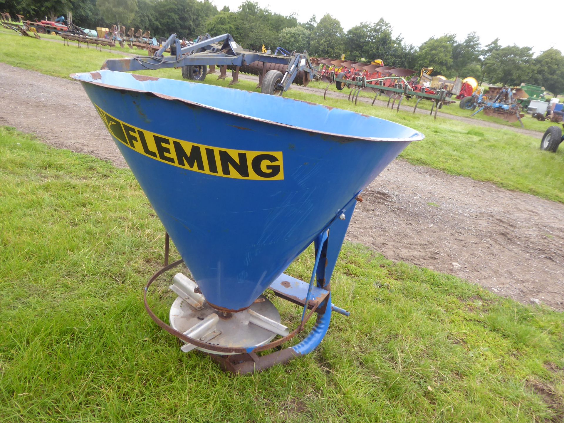 Fleming compact fertiliser spreader c/w PTO - Image 2 of 3