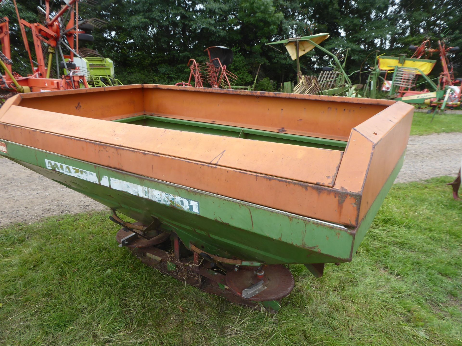 Amazone ZAU1801 spreader - Image 3 of 3