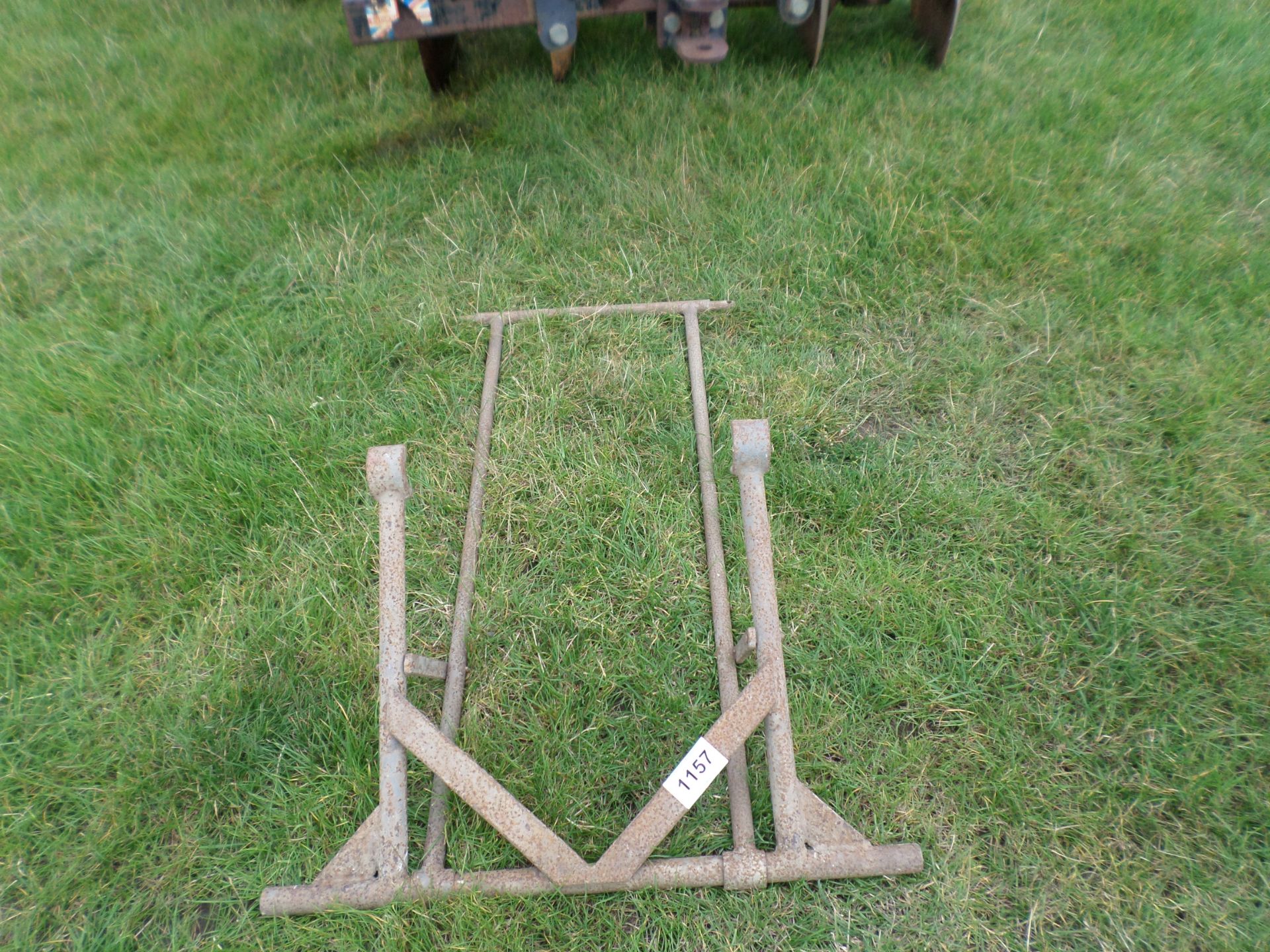 Self lift tractor jack for Massey Ferguson 35