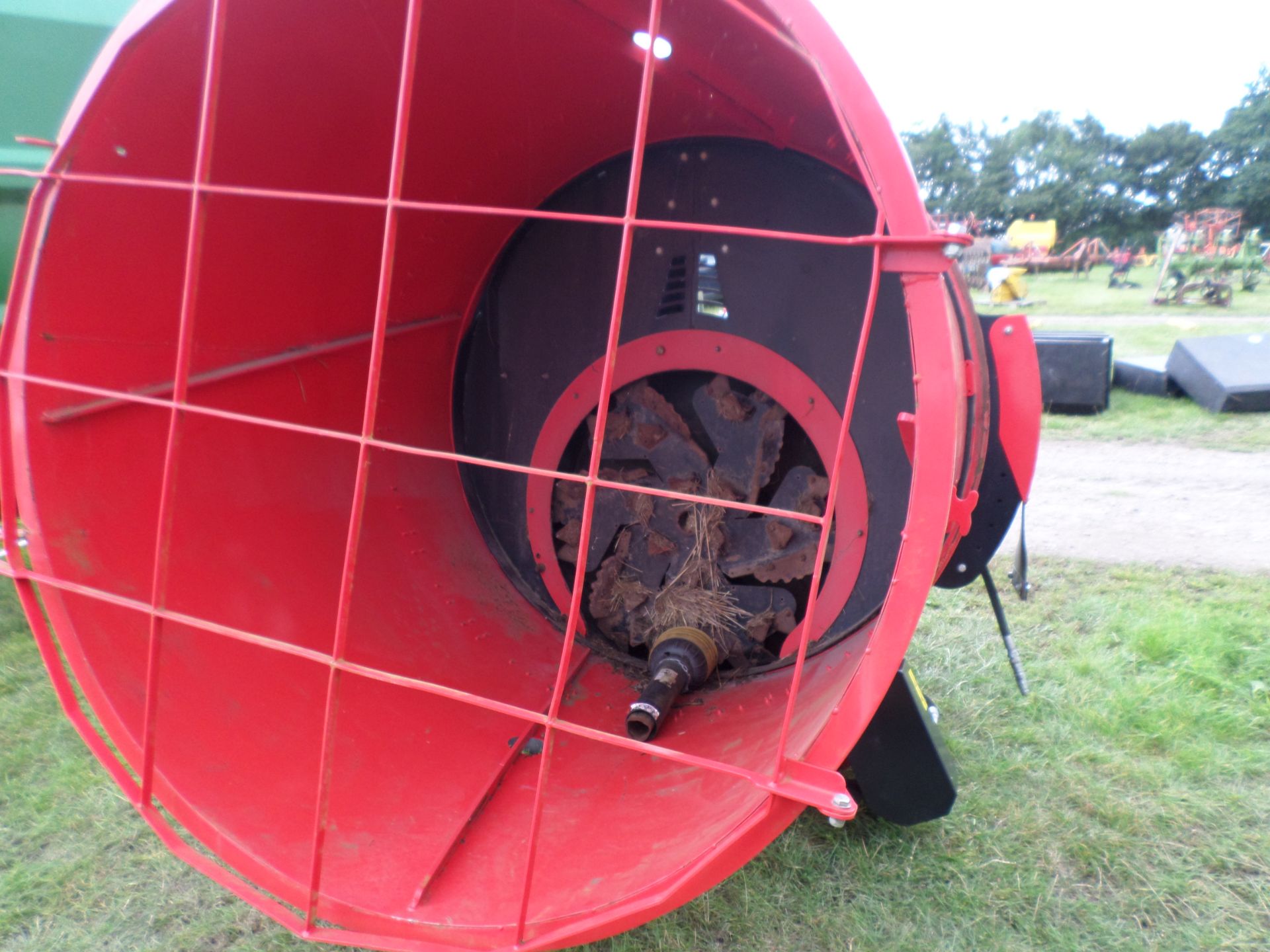 Blaney bale shredder, chops round bale straw and sileage, fitted with straw blowing spout and - Image 3 of 3