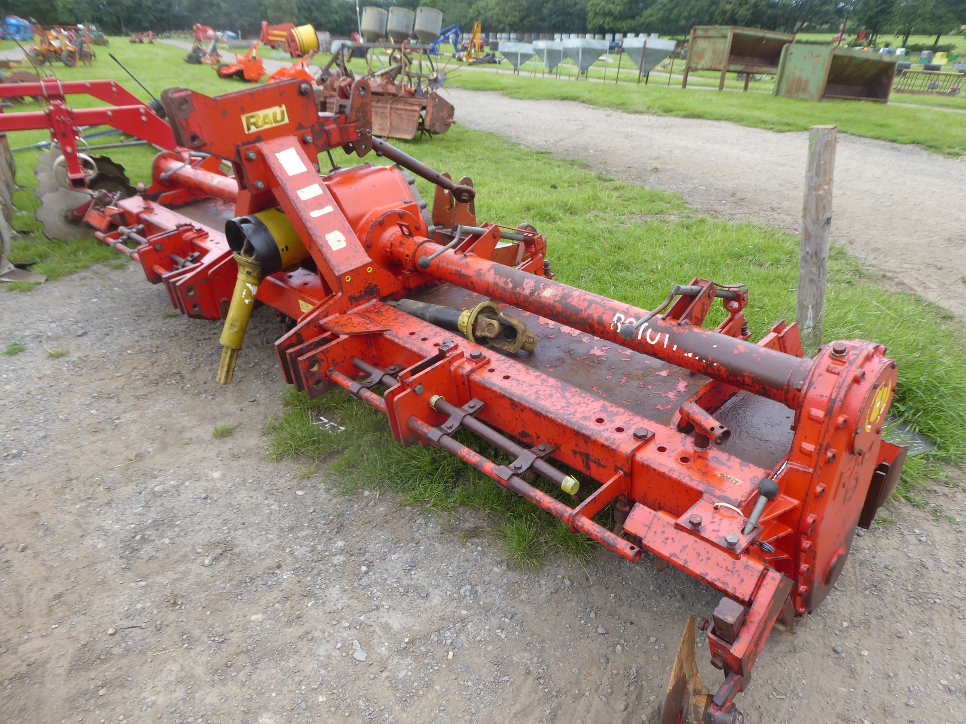 Rau rototiller, 3.7m, heavy duty, runs beautifully - Image 2 of 3