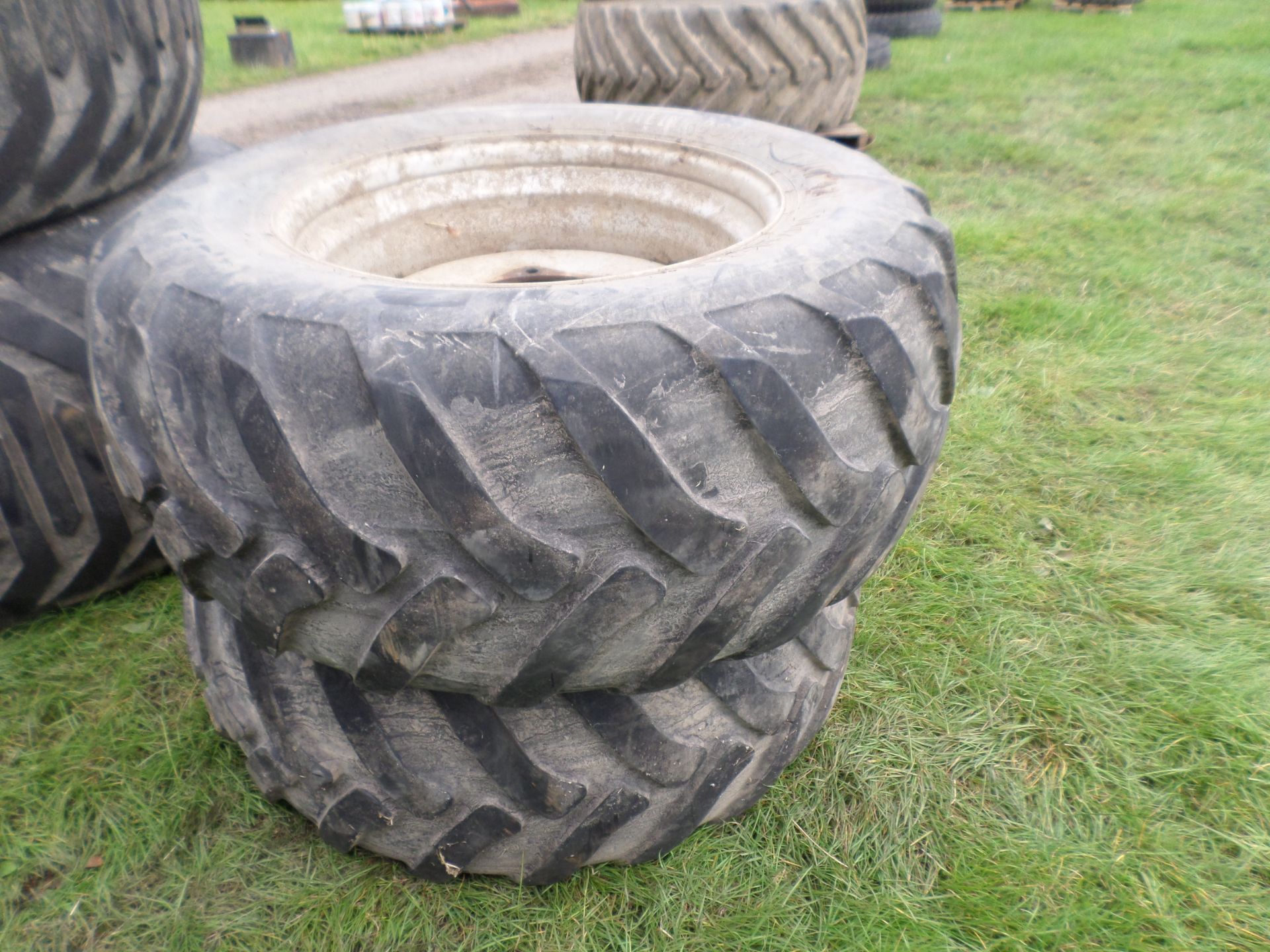 4 flotation wheels ex Massey Ferguson tractor, 2 x 500/60/26.5, 2 x 850/45/34 - Image 2 of 2